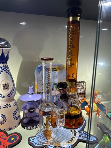 Preview pic of ILLY BEAKER AND DANKLIN FOR SALE