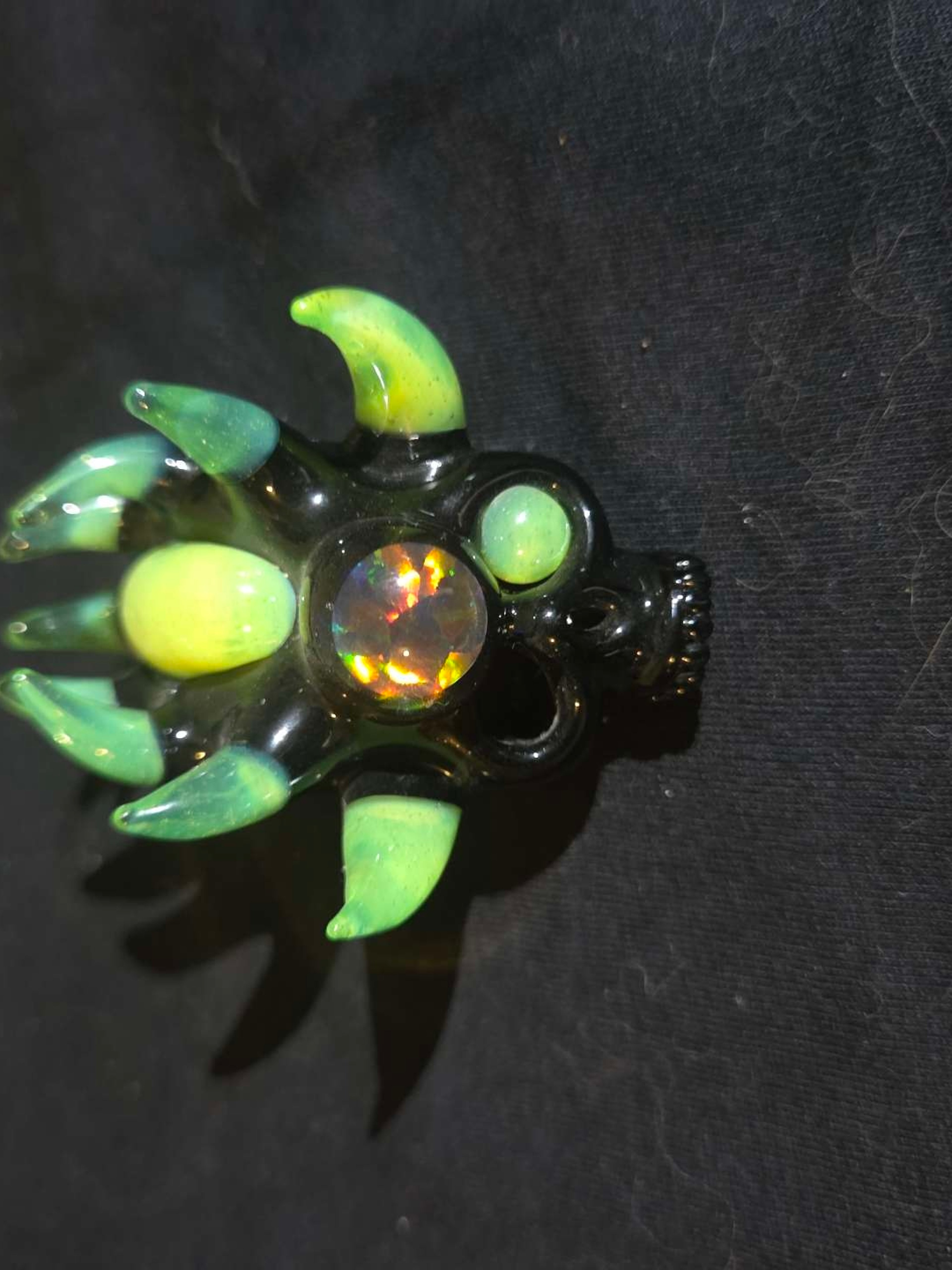 Preview pic of Aquariust One Eyed Slyme Skull
