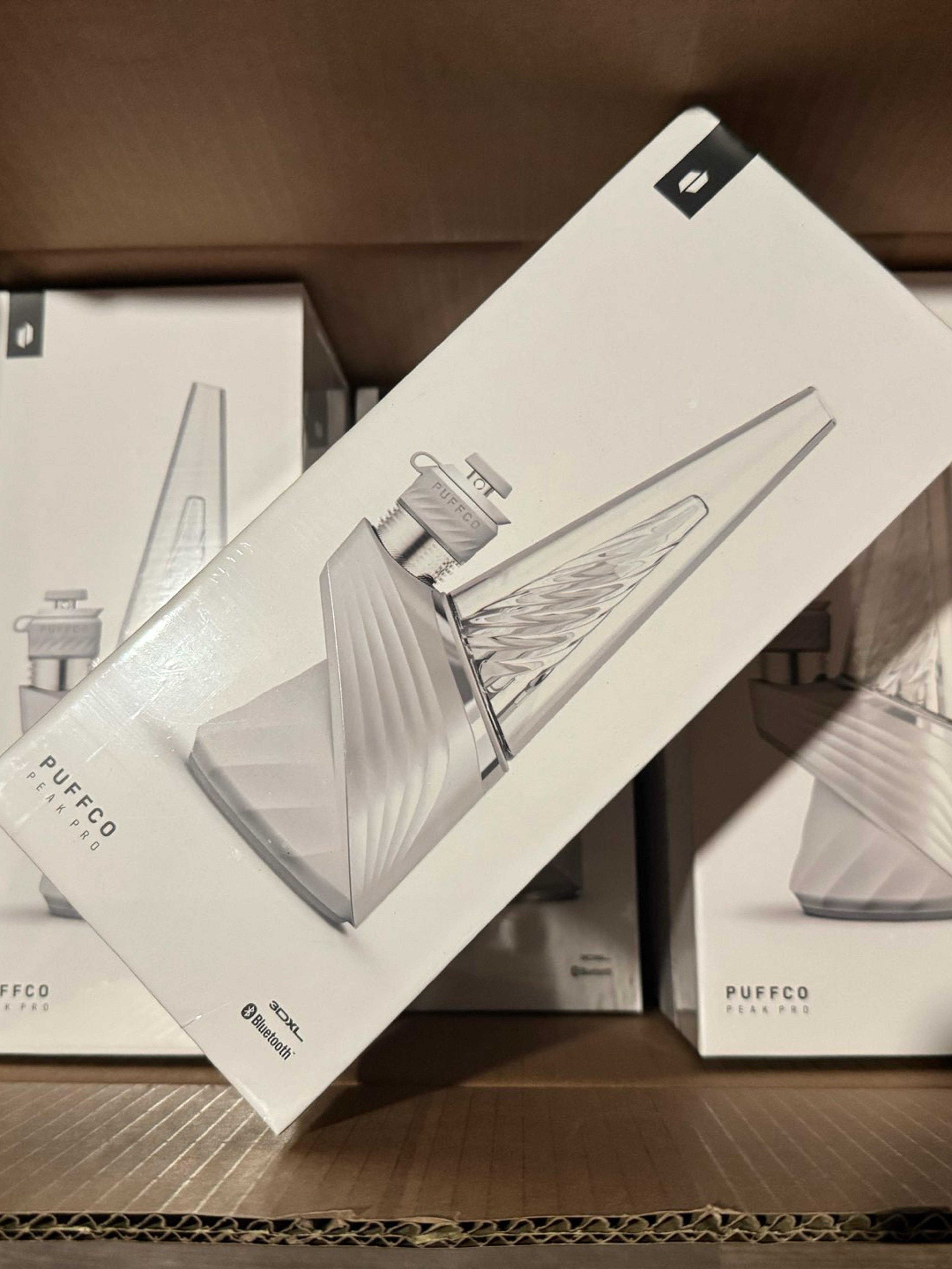 Preview pic of PuffCo Peak Pro 3DXL Cloud - NEW SEALED