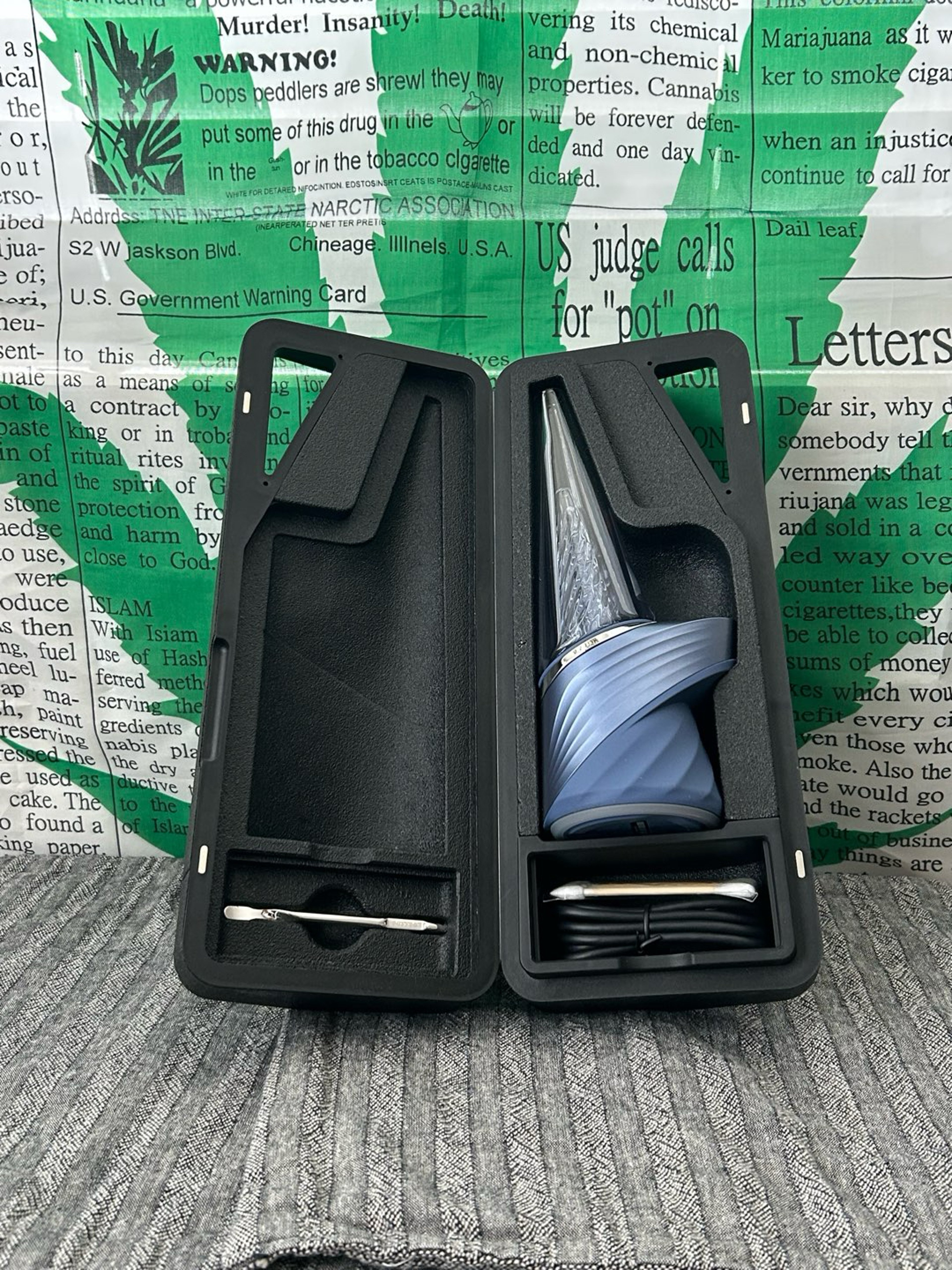 Preview pic of Puffco Peak Pro Storm