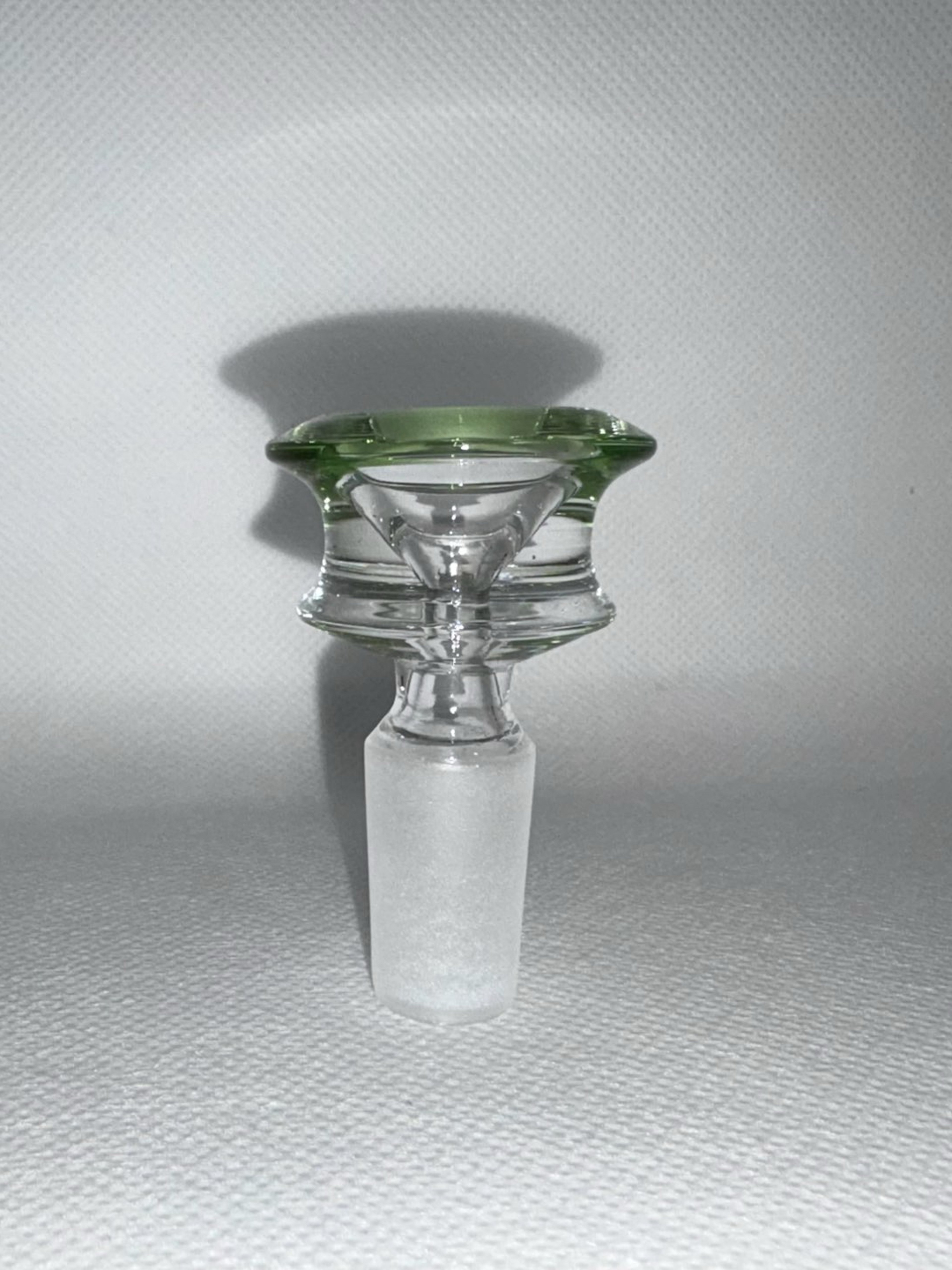 Preview pic of Green UFO Bowl 14mm