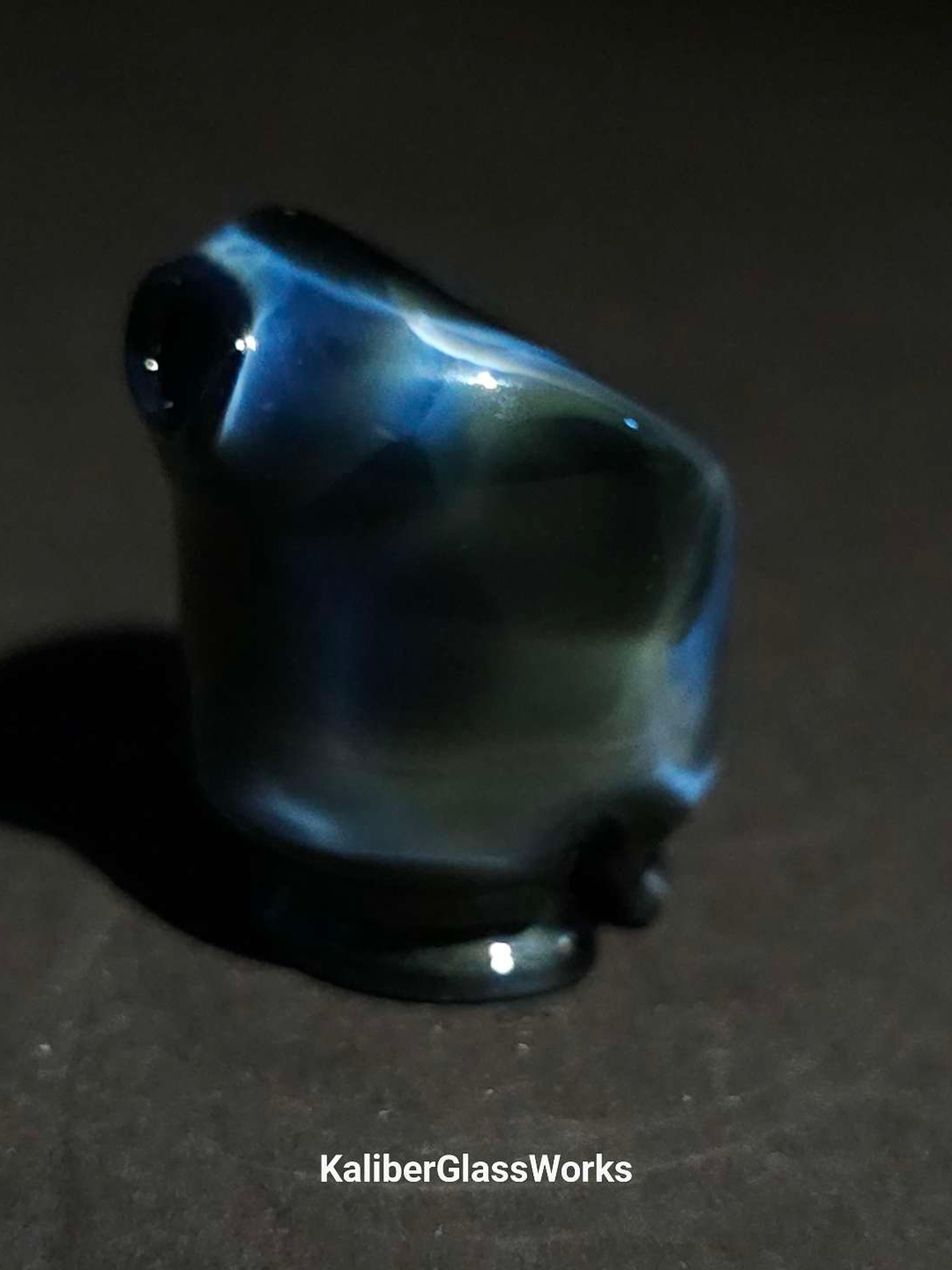 Preview pic of Pivot top