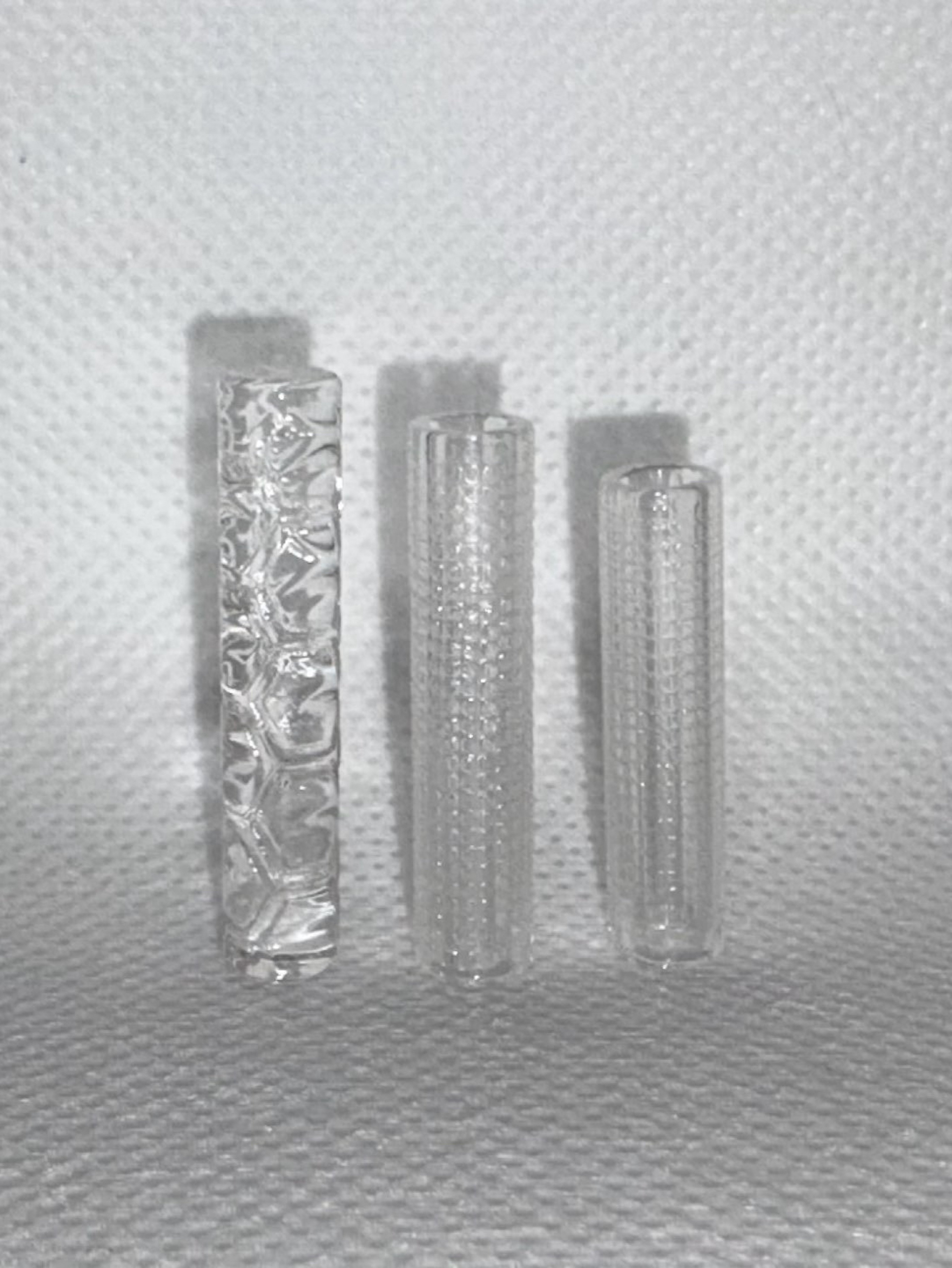 Preview pic of 3 Quarts pillars (1 honeycomb pillar & 2 hollow SE pillars)