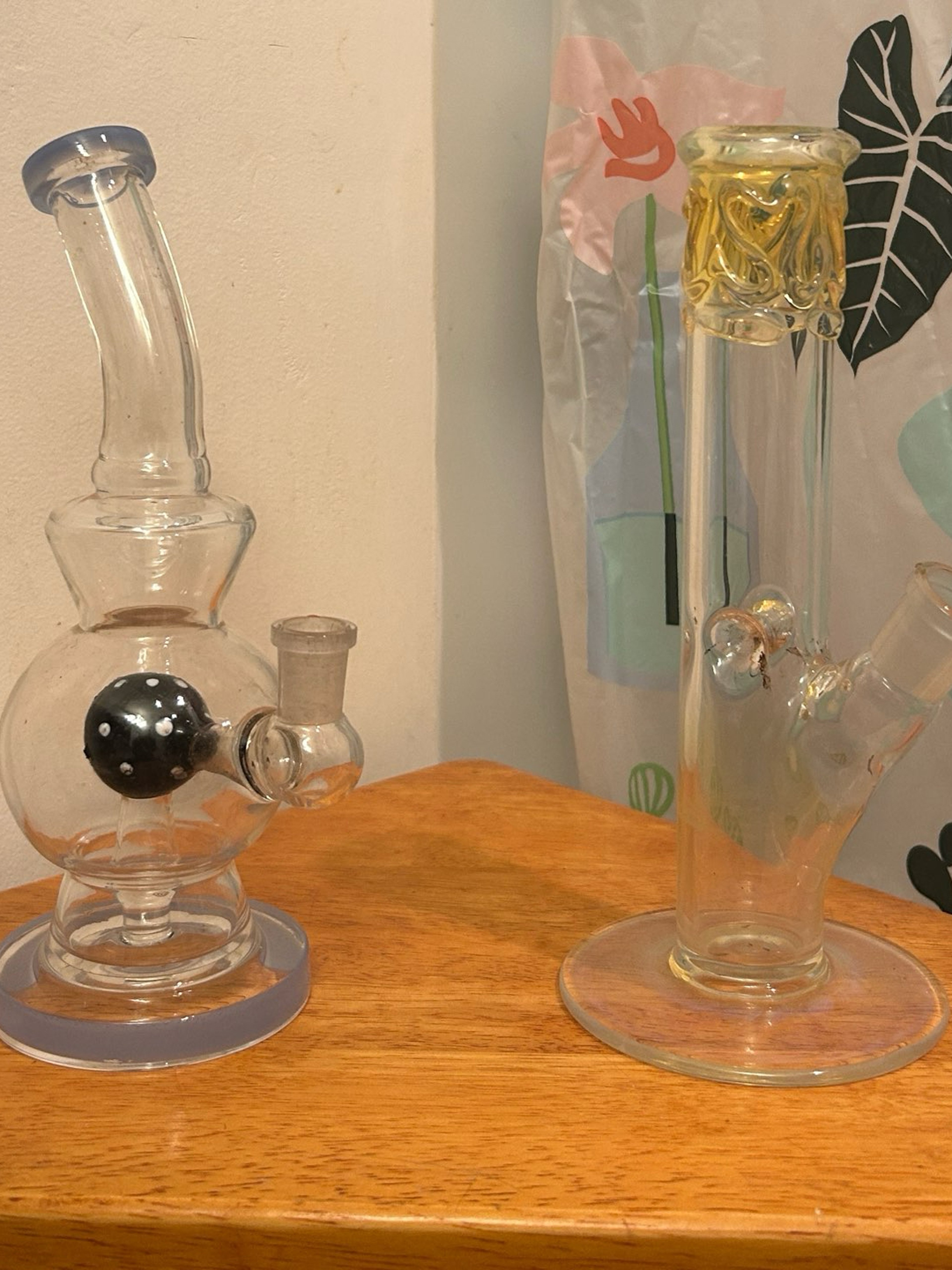 Preview pic of 2 Mini bongs!