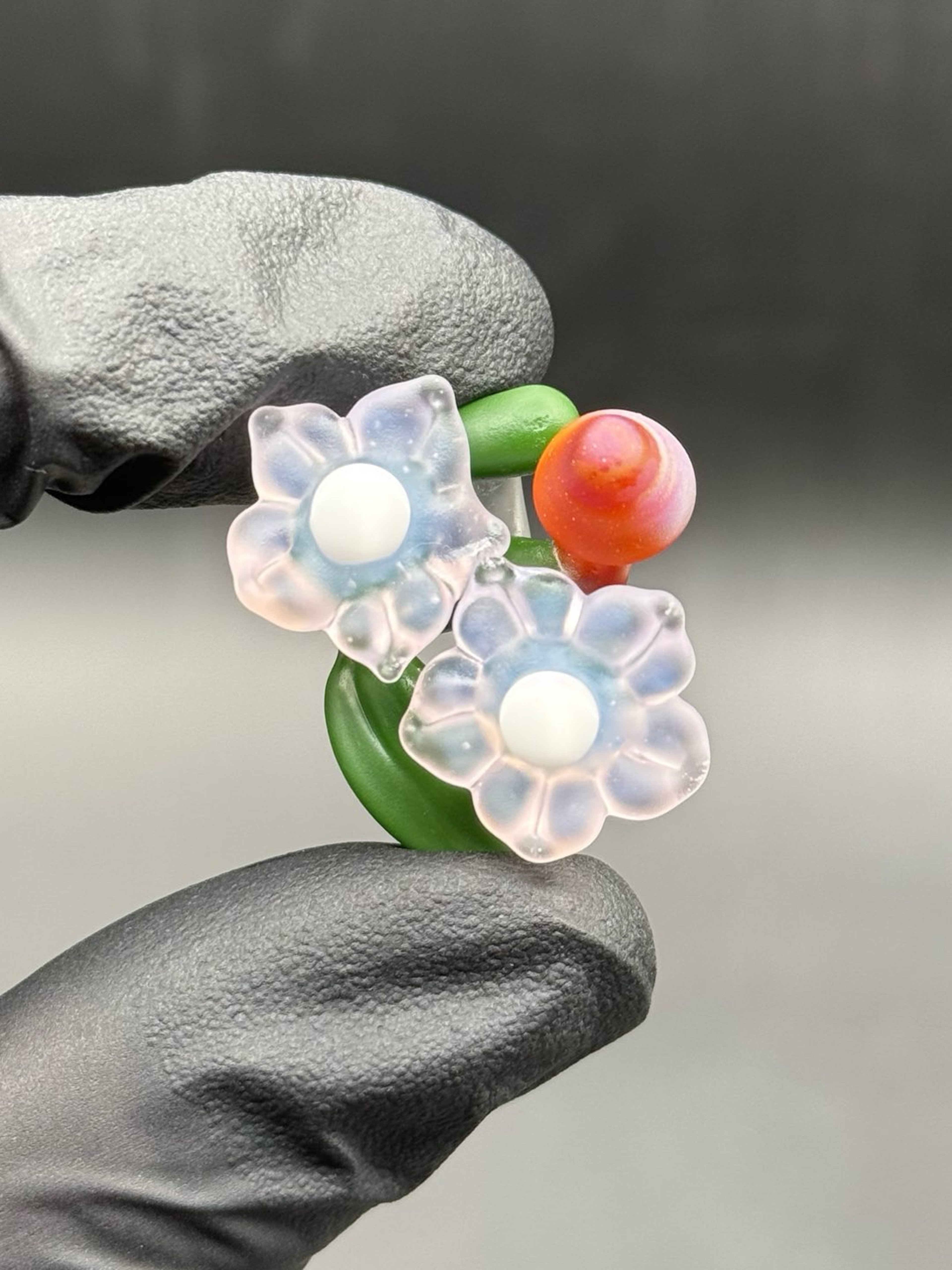 Preview pic of Floral pendant