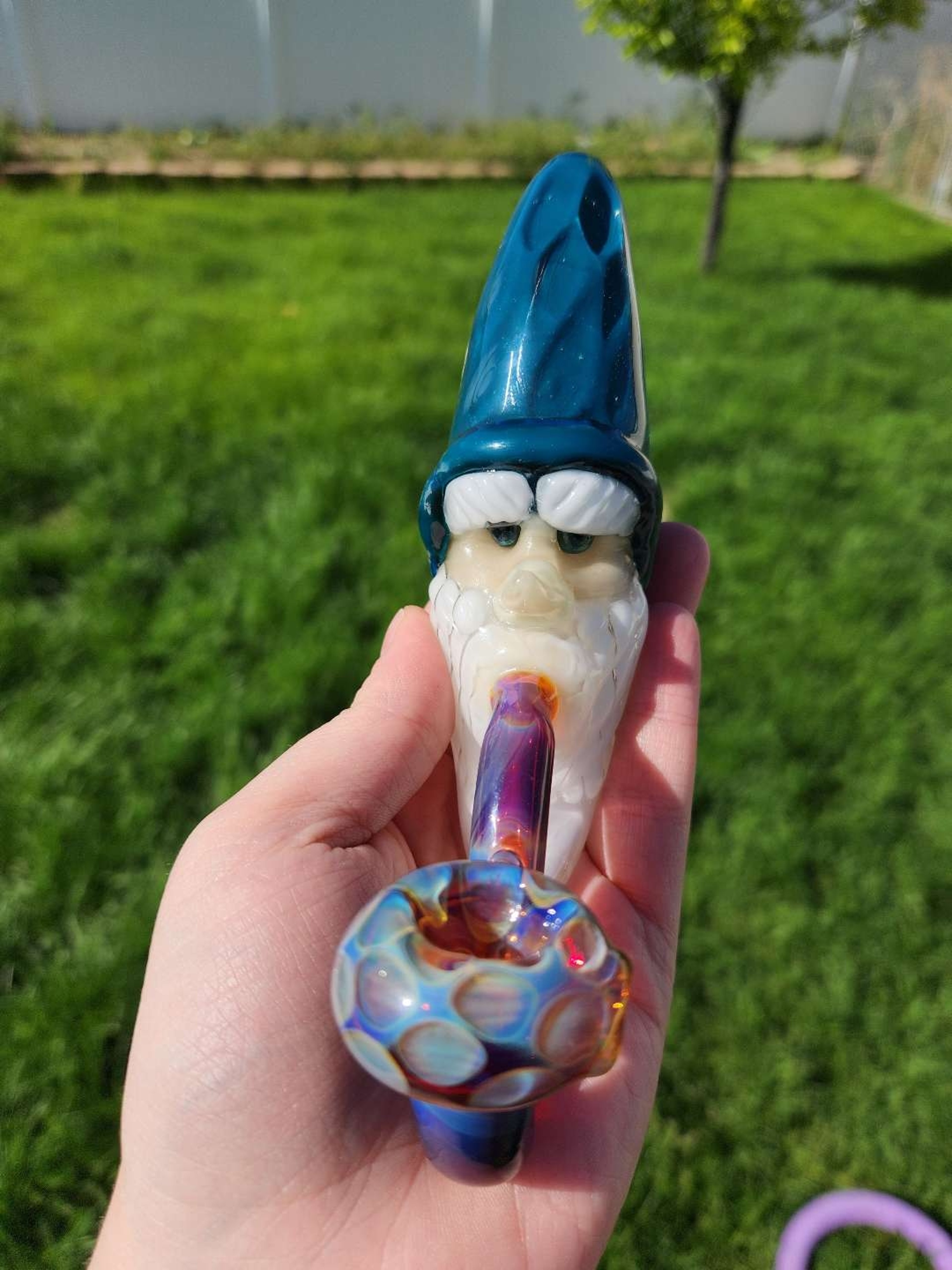Preview pic of Gnomelock smoking a bowl