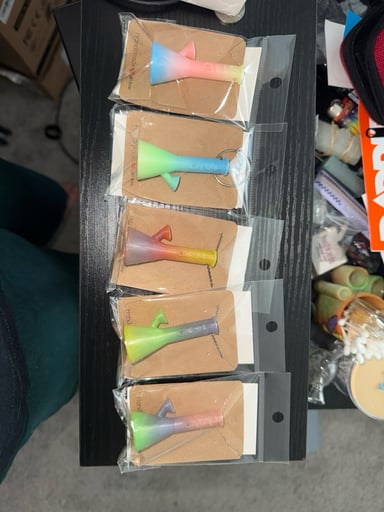 Preview pic of 420 Bong Keychains and pendants (Bulk Wholesale) x25