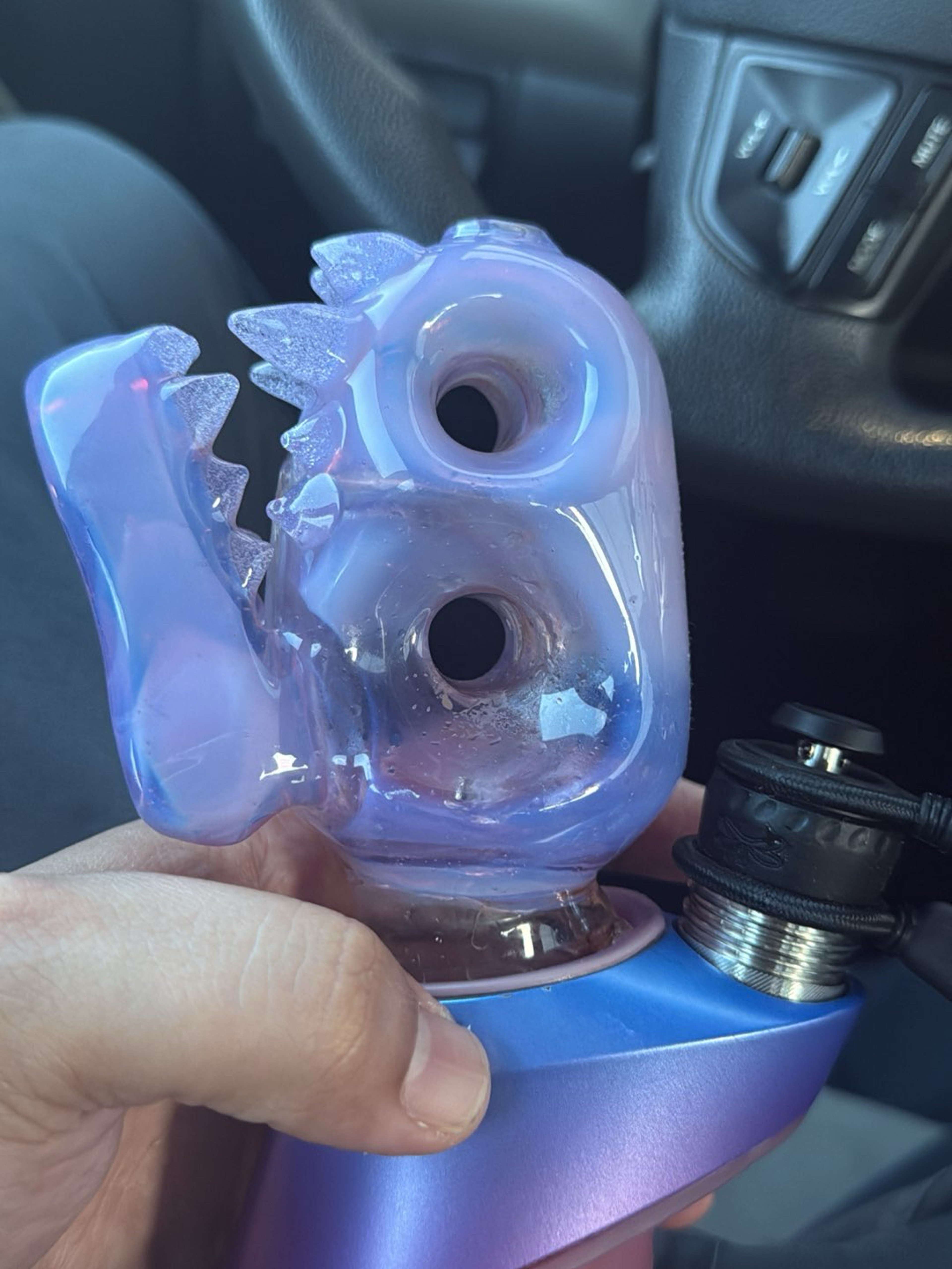 Preview pic of Enuff DINO glass head TOP