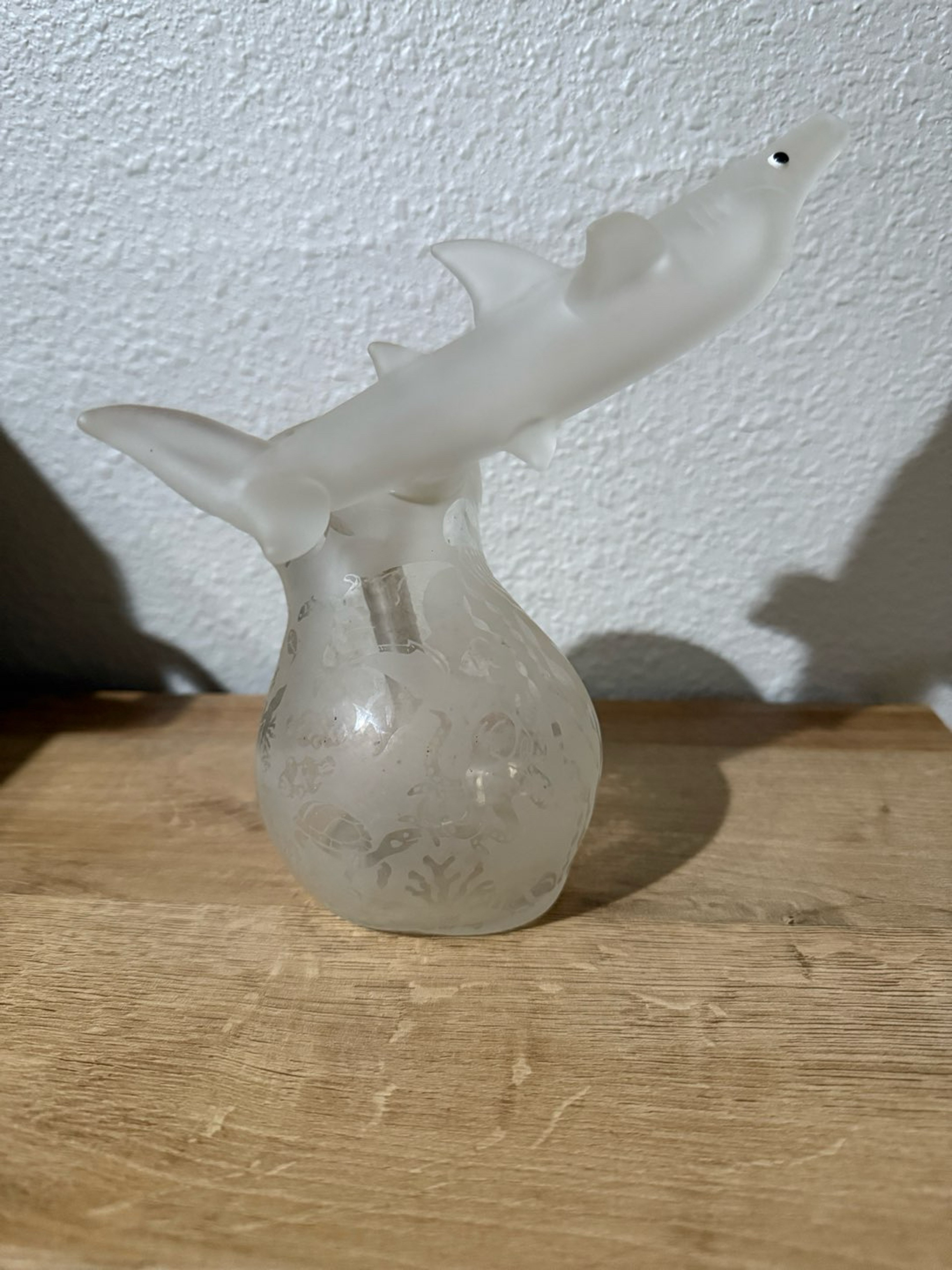 Preview pic of Sandblasted Reef Shark Bubbler