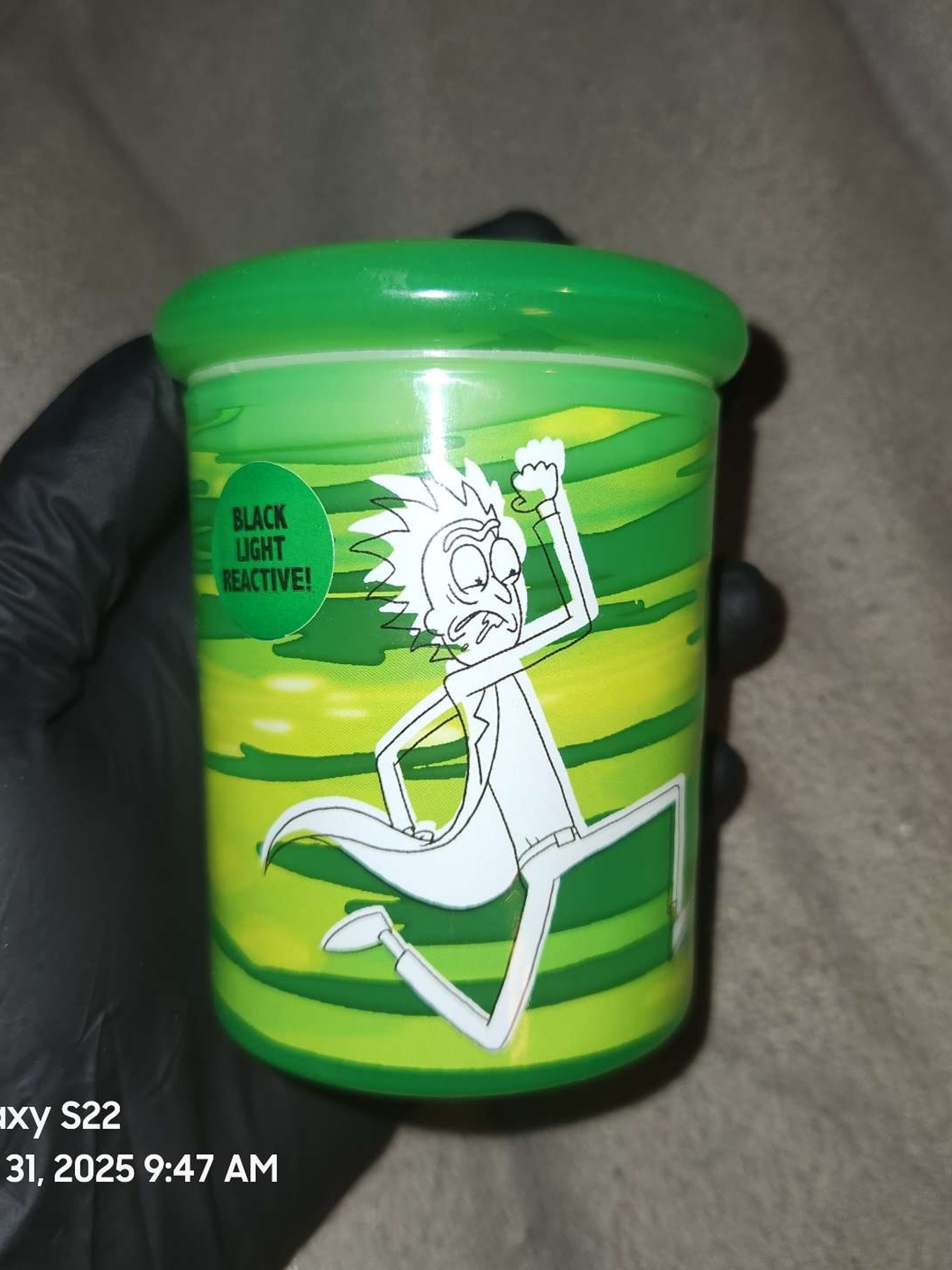 Preview pic of Rick and morty Portal flower jar