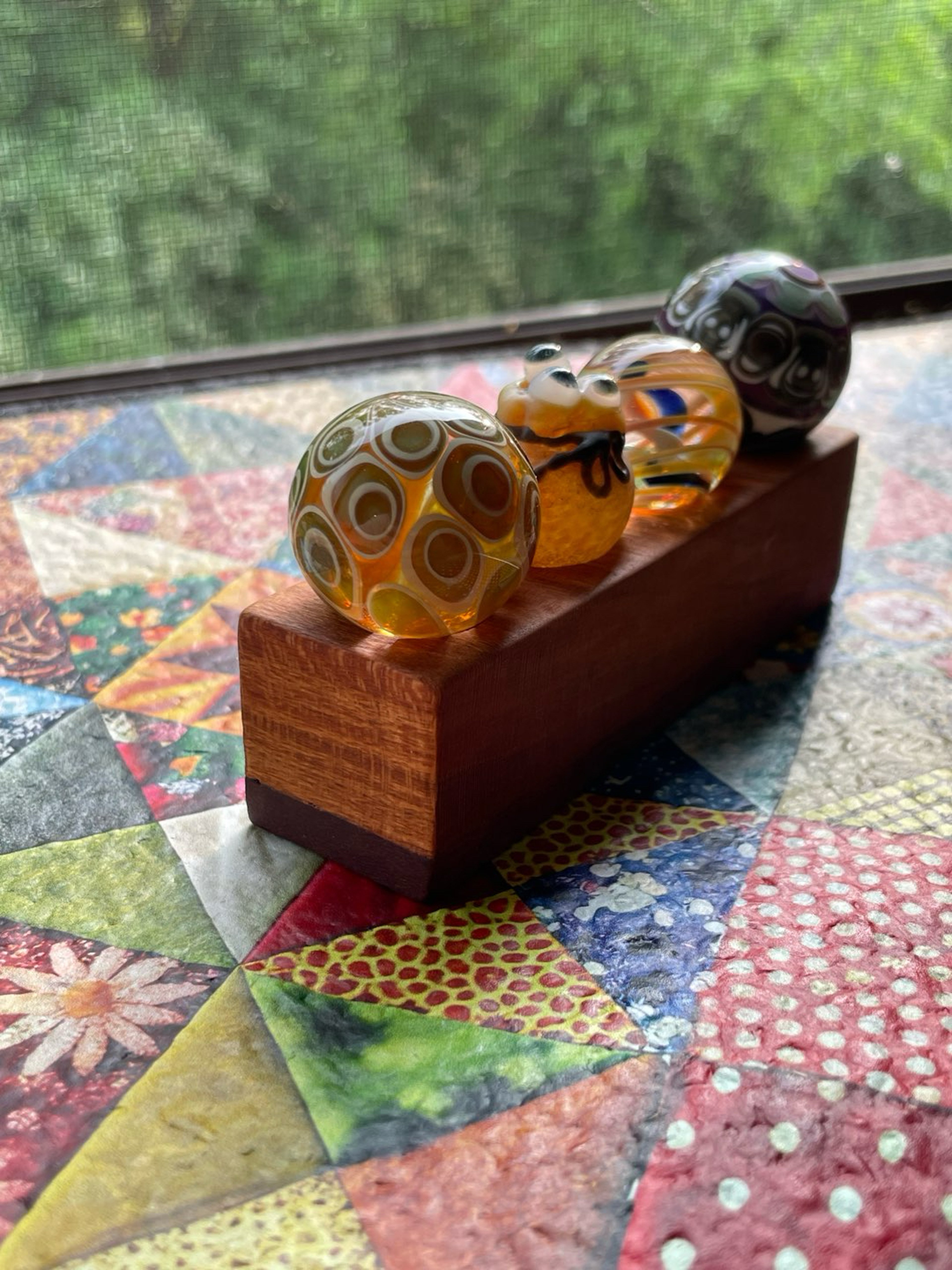 Preview pic of Marble Stand