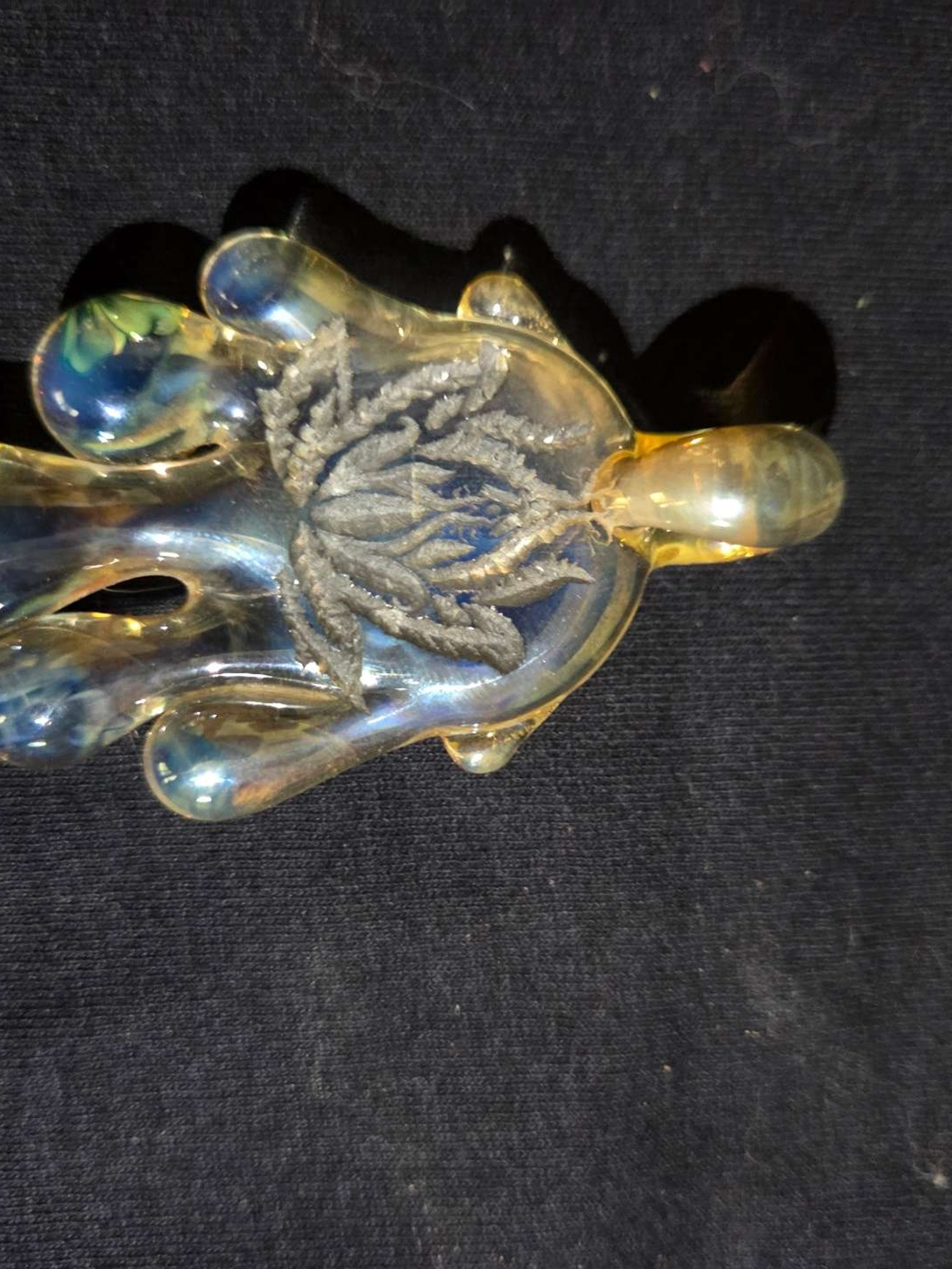 Preview pic of Alkaline Glass Engraved Drippy Pendant