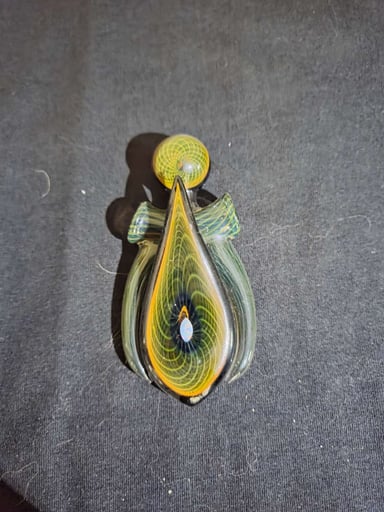 Preview pic of Gordman Glass Goliath Pendant