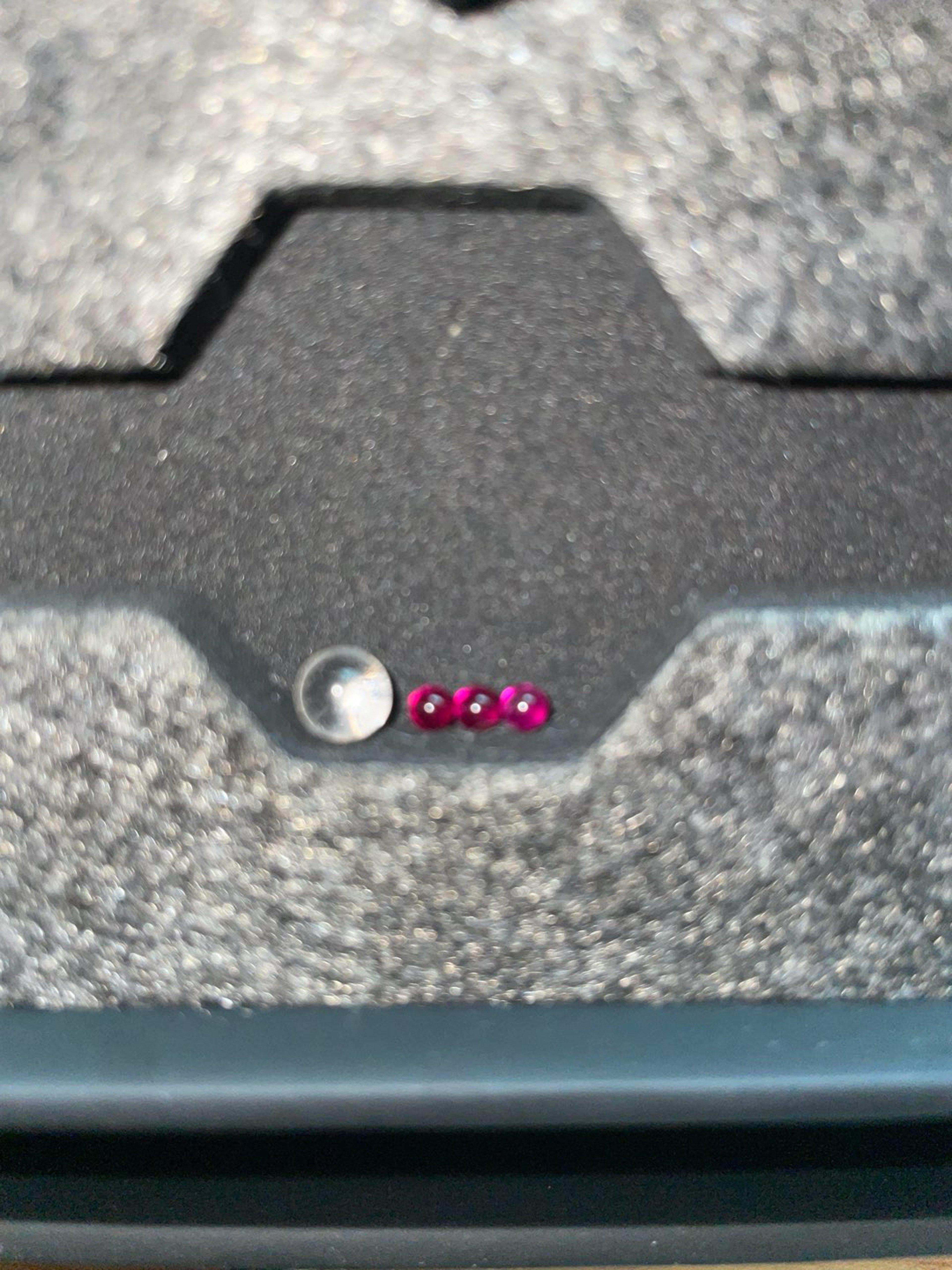 Preview pic of 3 Tiny 3mm Ruby Pearls Great For E-Rigs
