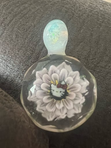 Preview pic of Faceted hello kitty opal pendant
