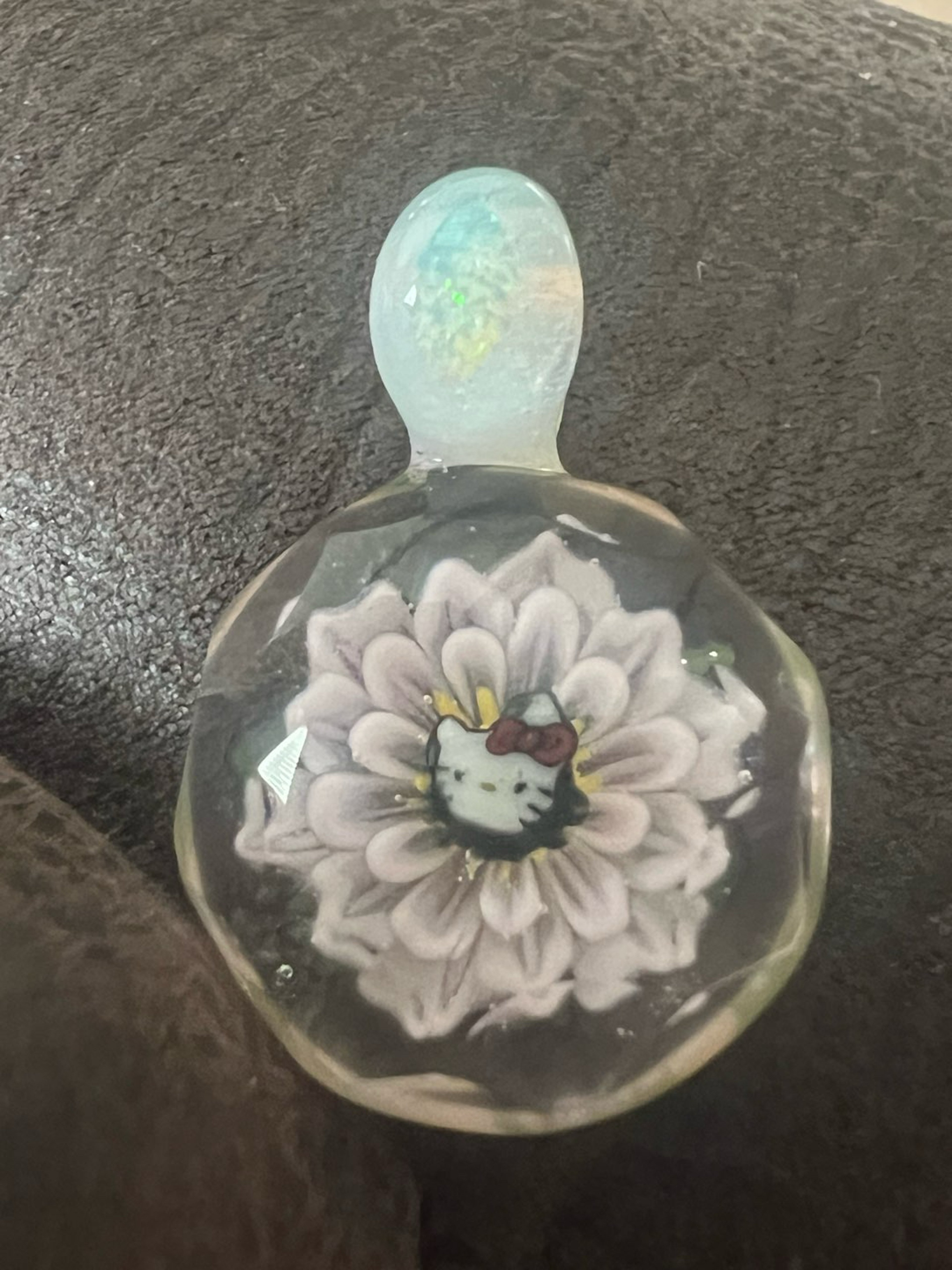 Preview pic of Faceted hello kitty opal pendant