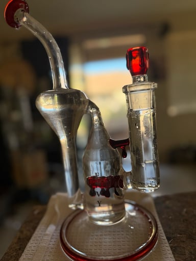 Preview pic of Envy Inline “Bloody” Recycler