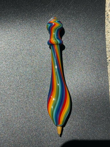 Preview pic of Lined Rainbow Pen