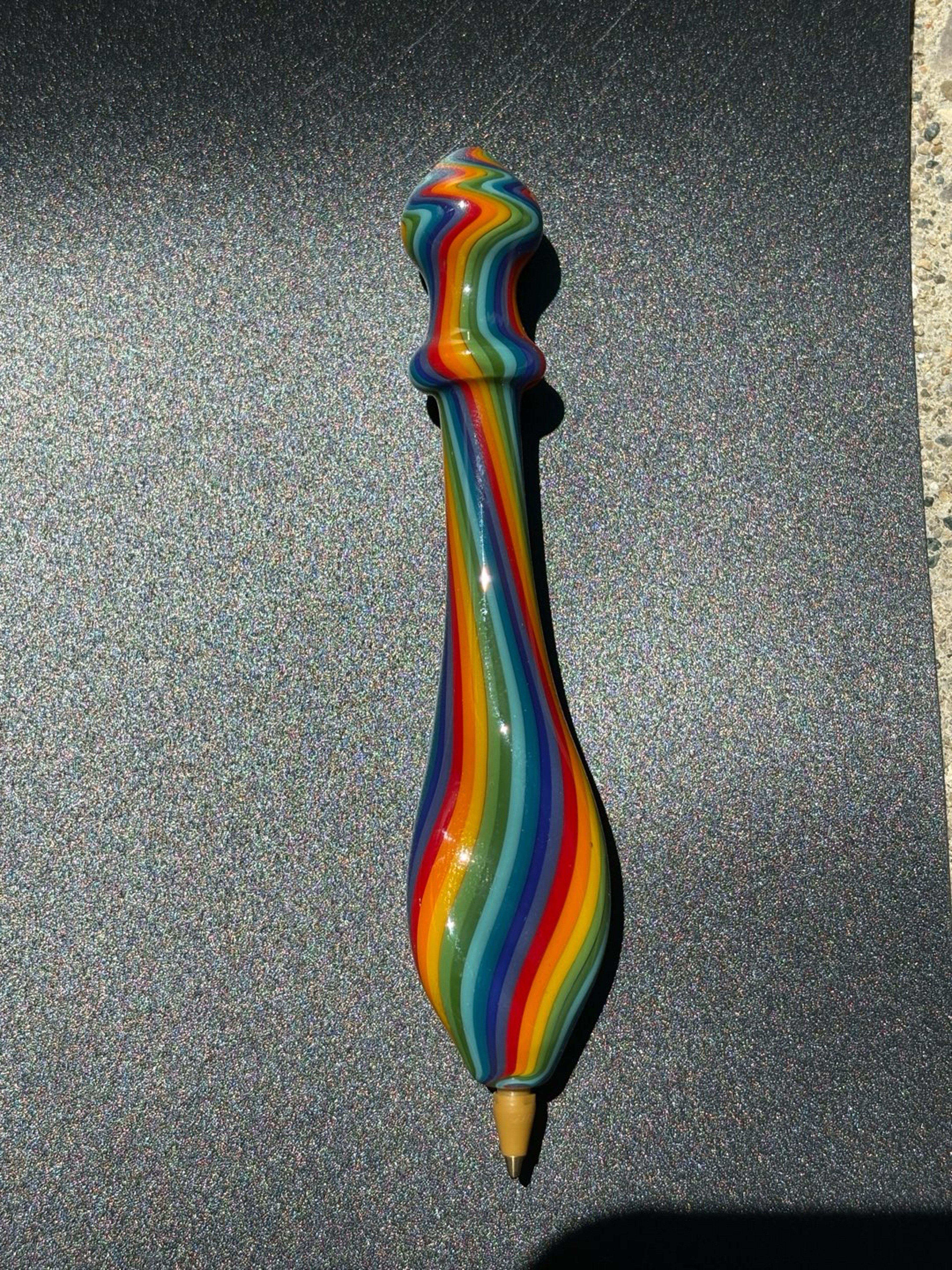 Preview pic of Lined Rainbow Pen