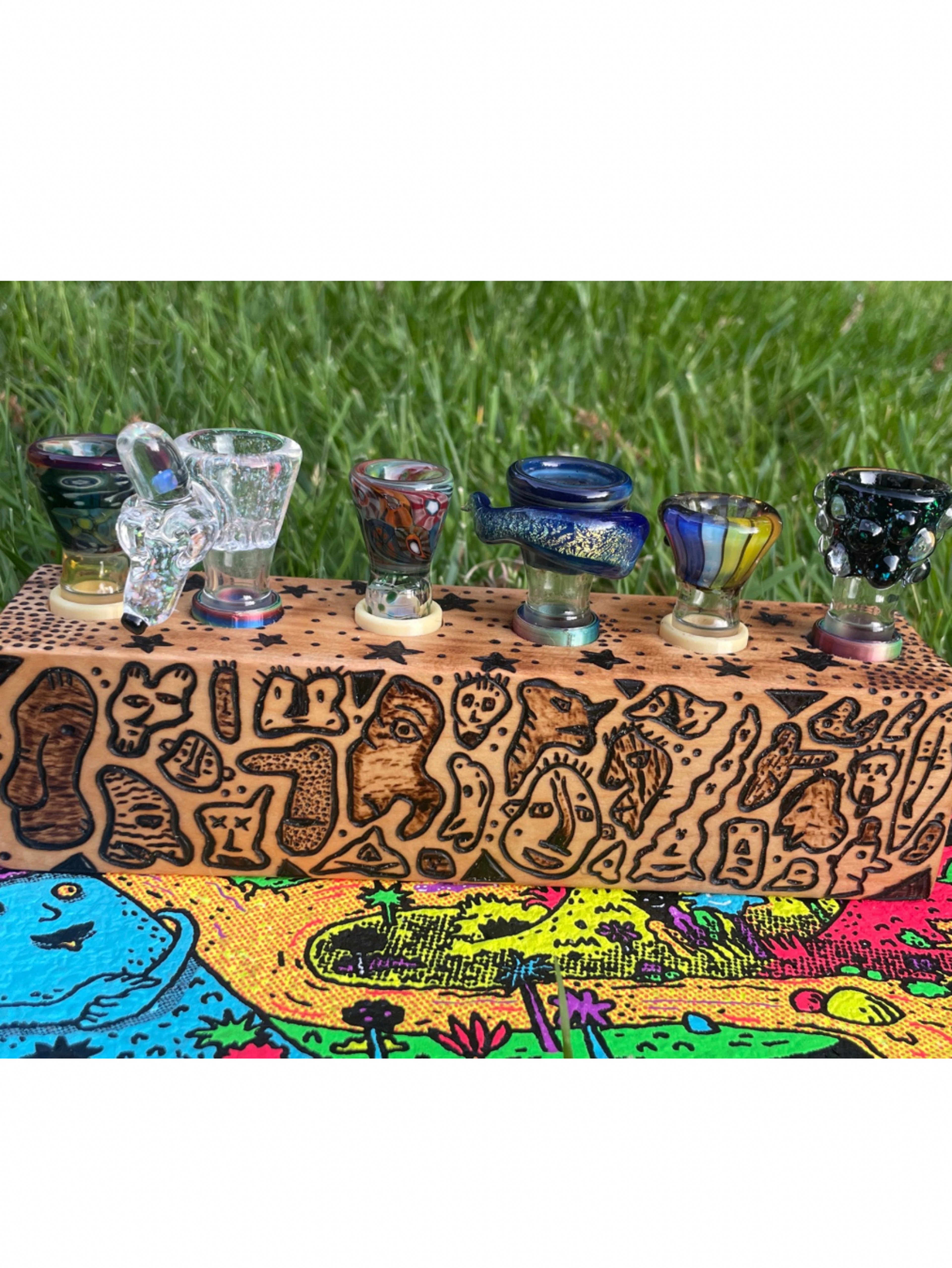Preview pic of Funky Face 14mm Six Hole Slide Stand