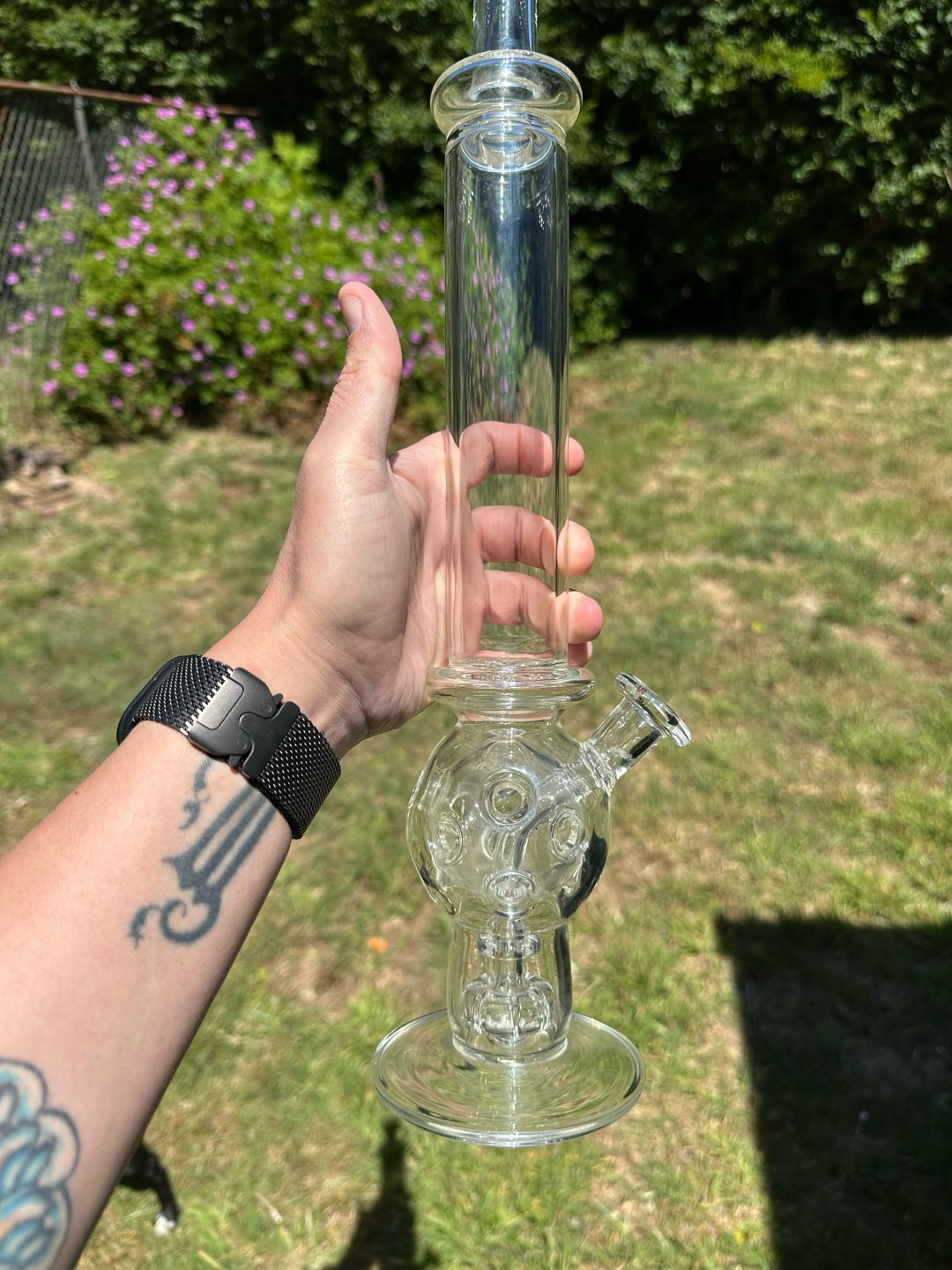 Preview pic of Hardcore Toke Exo bong
