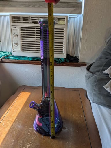 Preview pic of Illuminati Glass bong