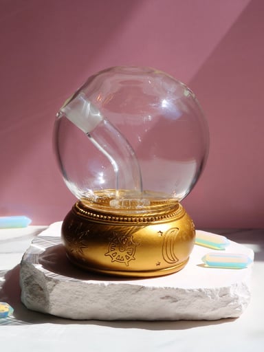 Preview pic of Clear Crystal ball bong