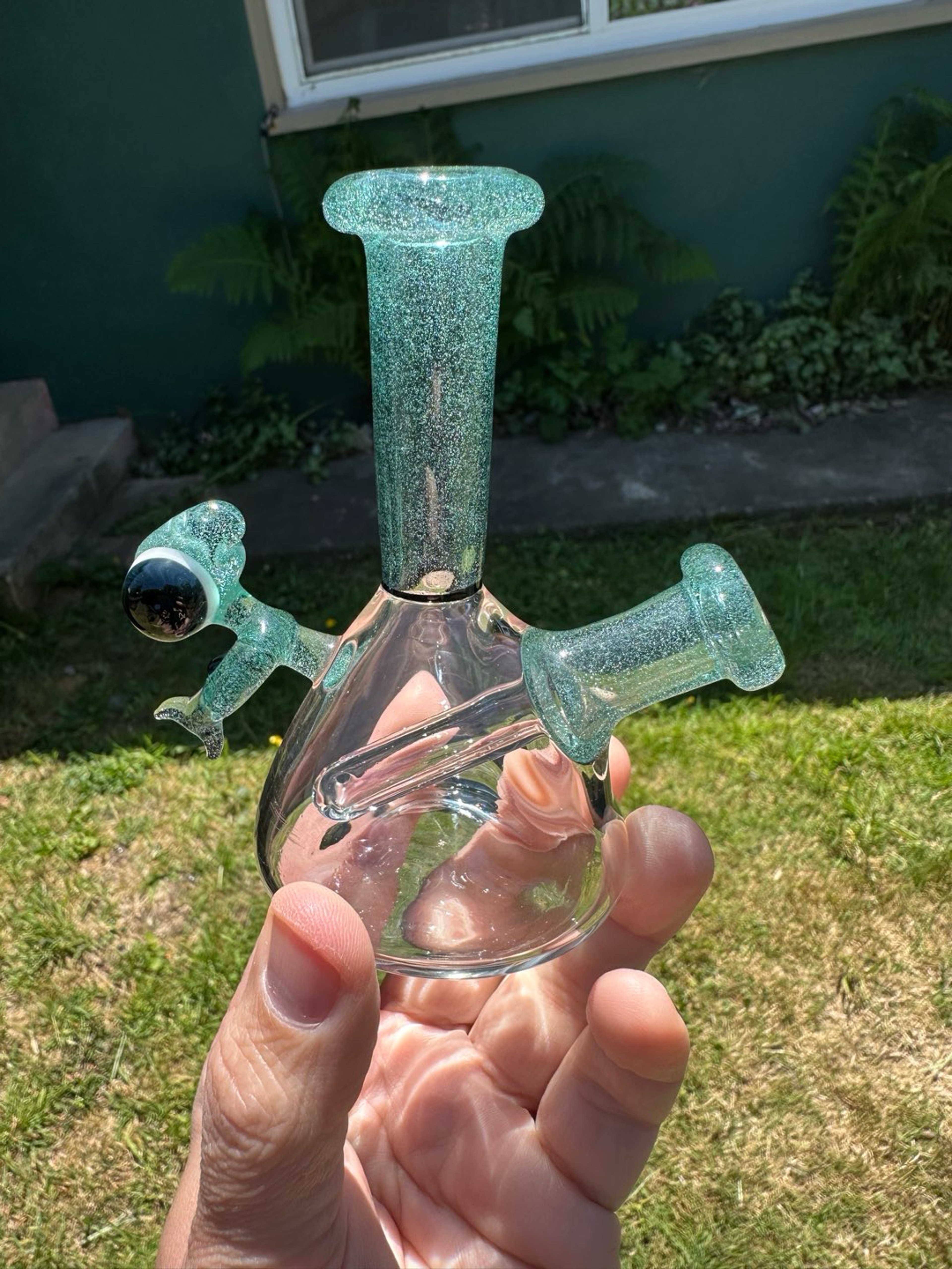 Preview pic of David Blang Pool toy bong