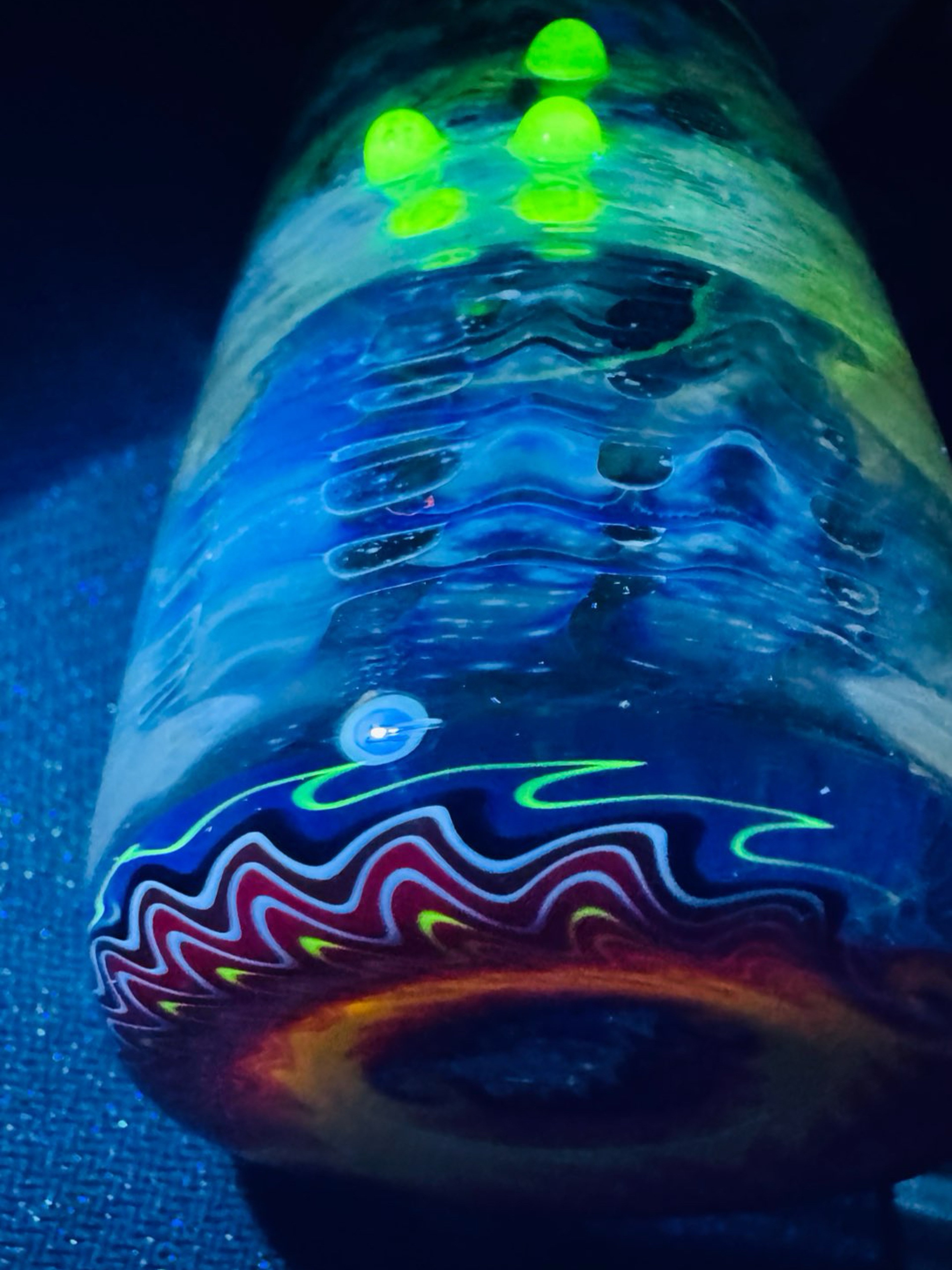 Preview pic of UV WigWag Fumed XXL Jar/8oz Glass with cork top signed and dated🔥