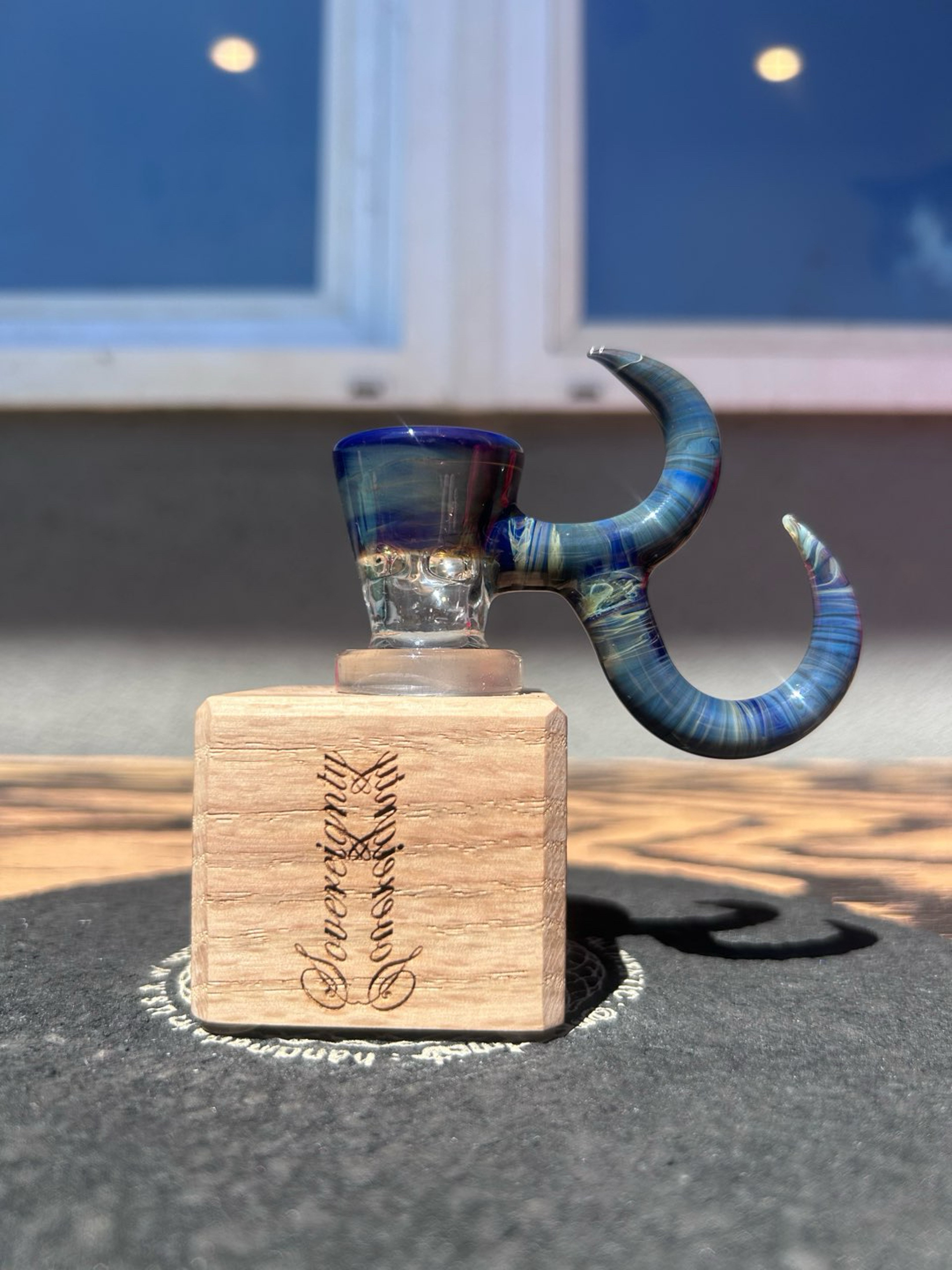 Preview pic of Gump Glass Slide
