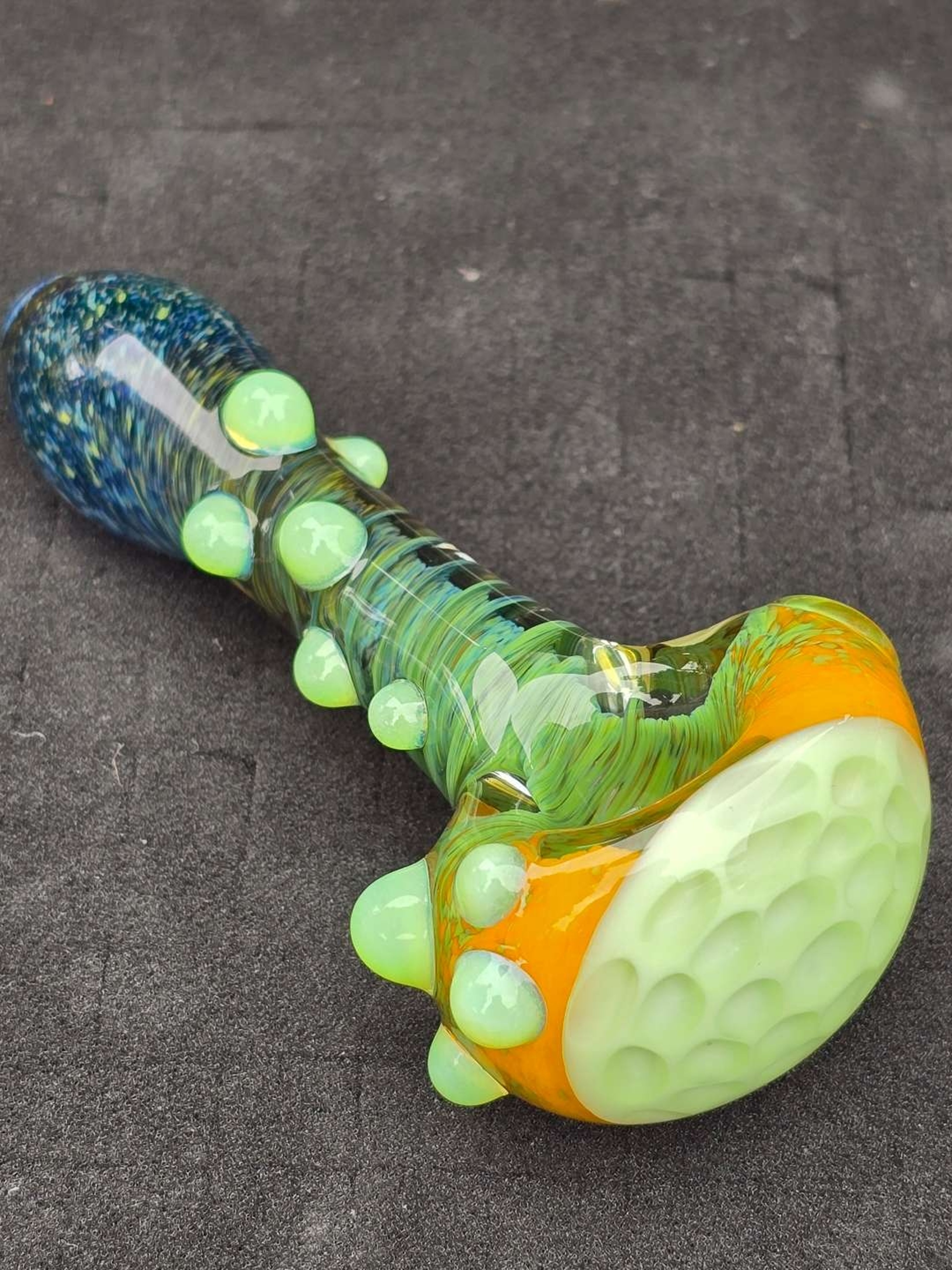 Preview pic of Honeycomb Glass Pipe