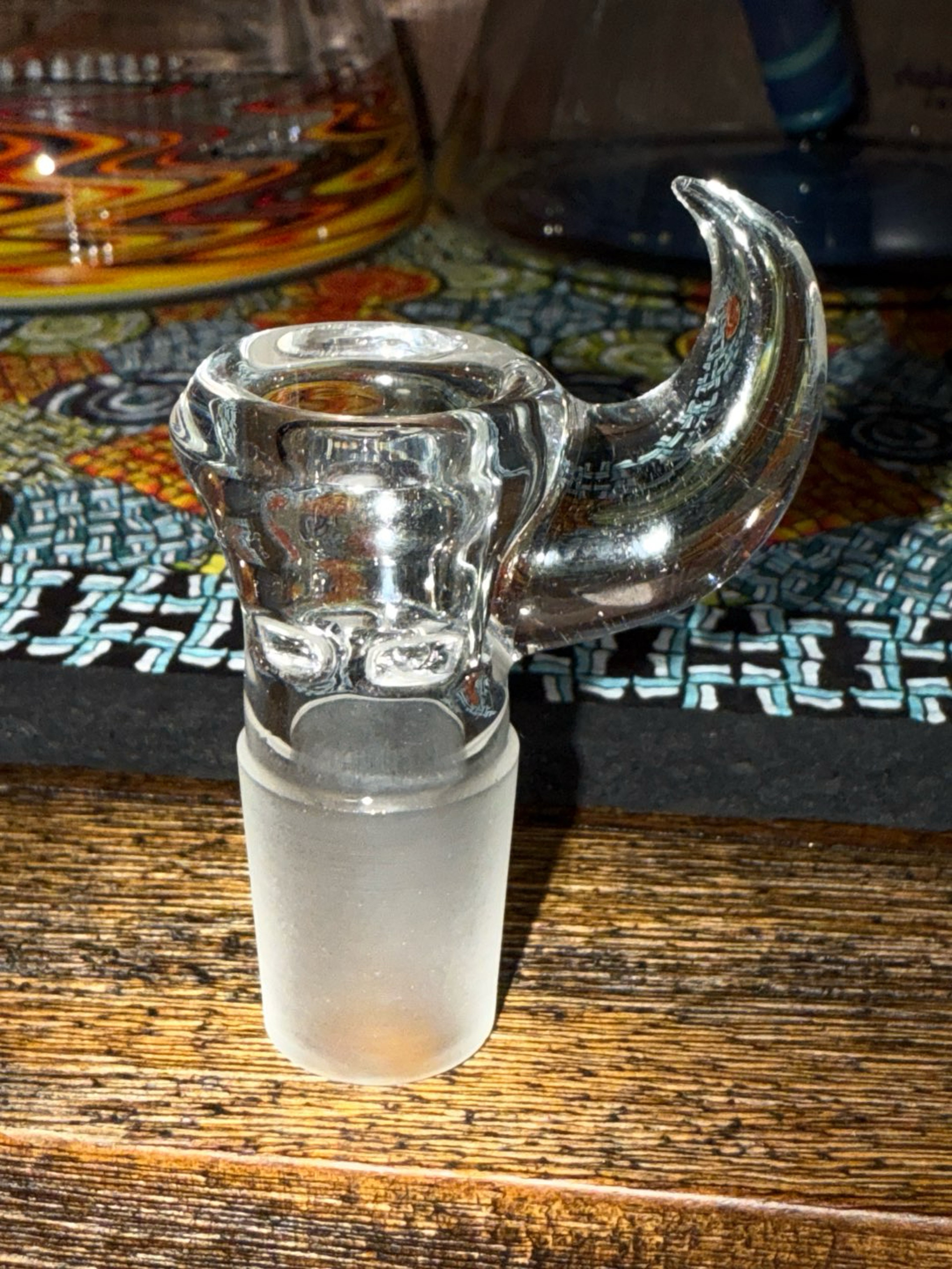 Preview pic of Raul Sheep Clear 18mm 4 Hole Up Horn Bowl