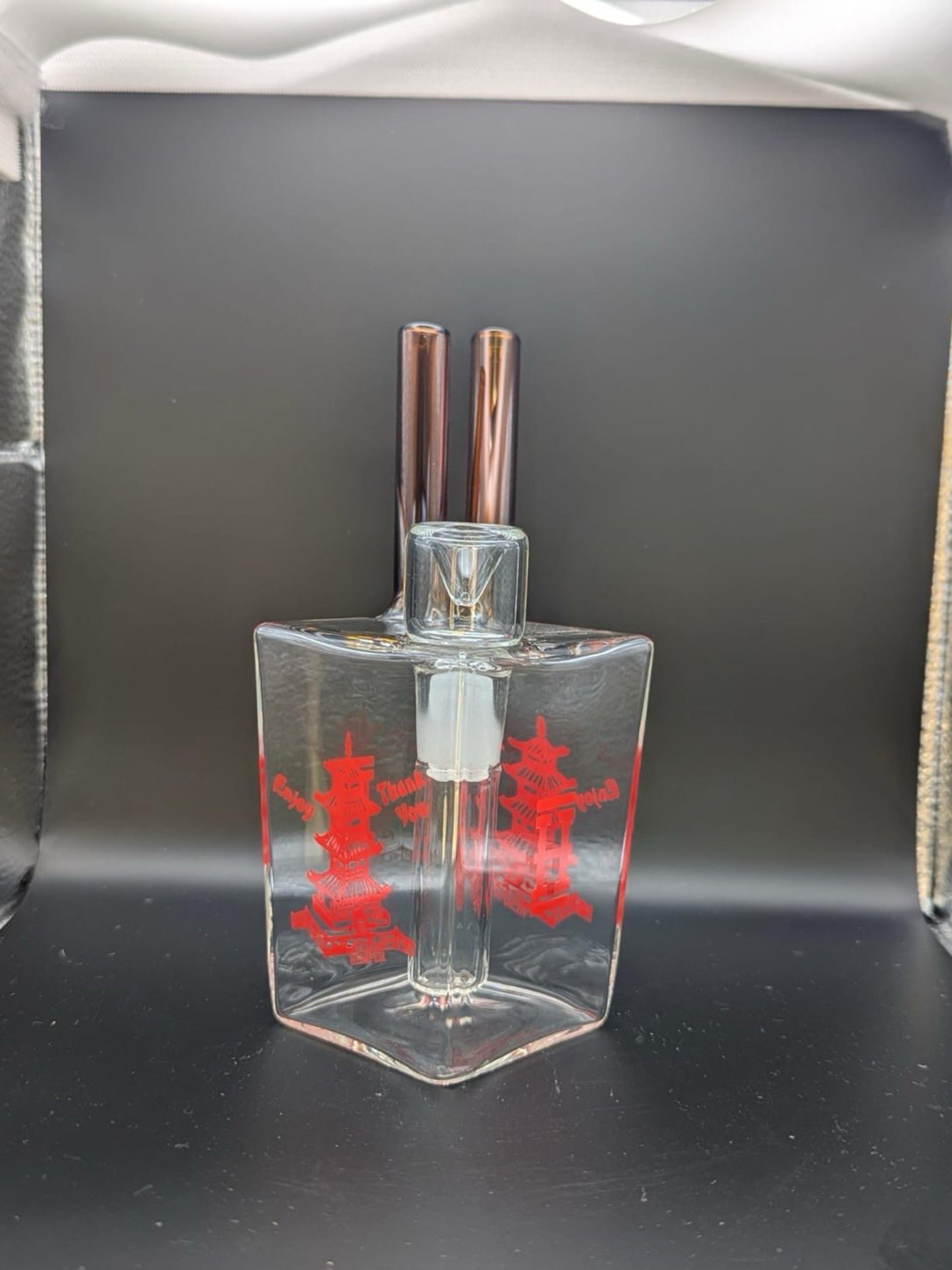 Preview pic of Chinese Takeout Box Waterpipe