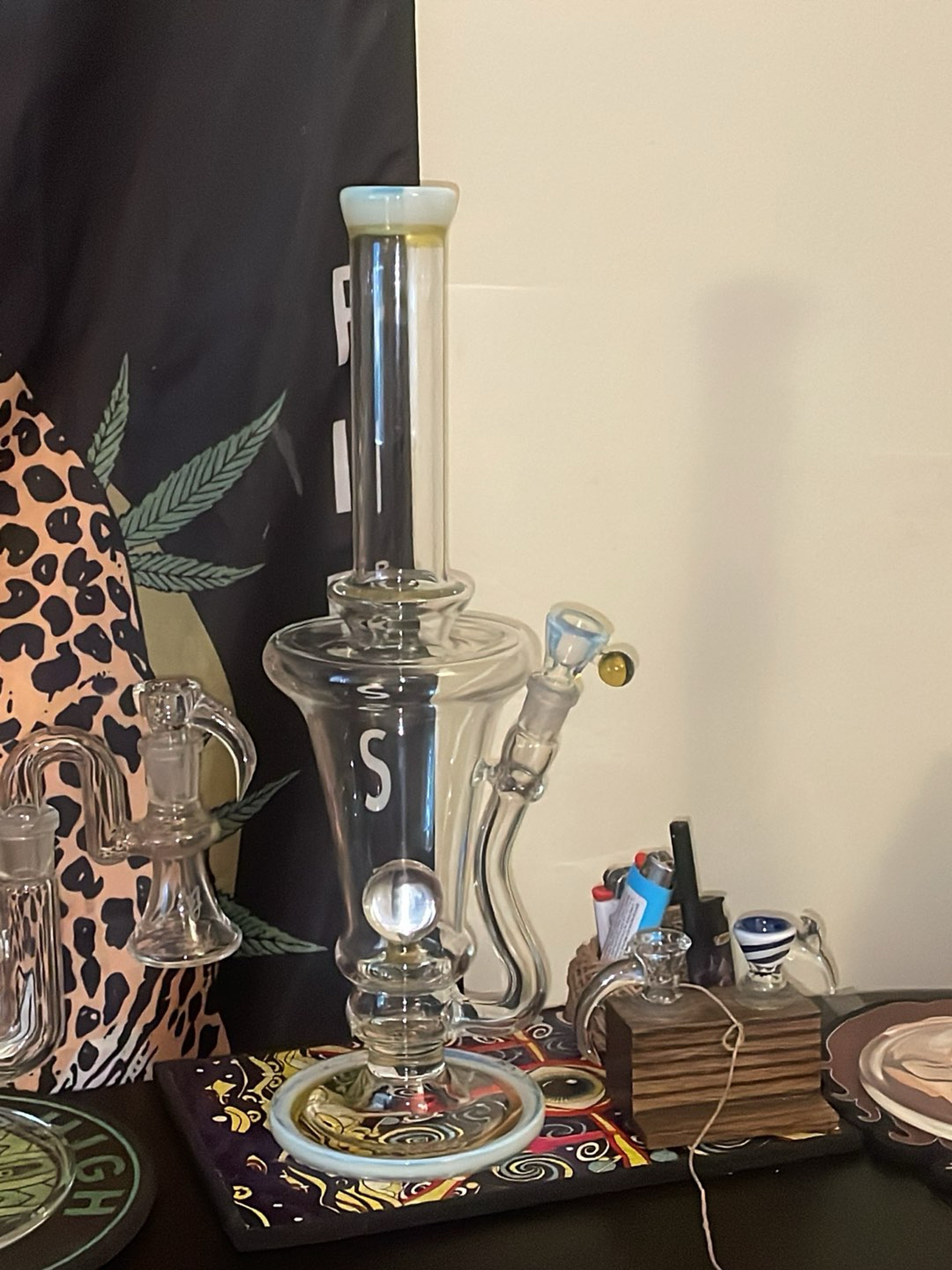 Preview pic of Don rob vase tube