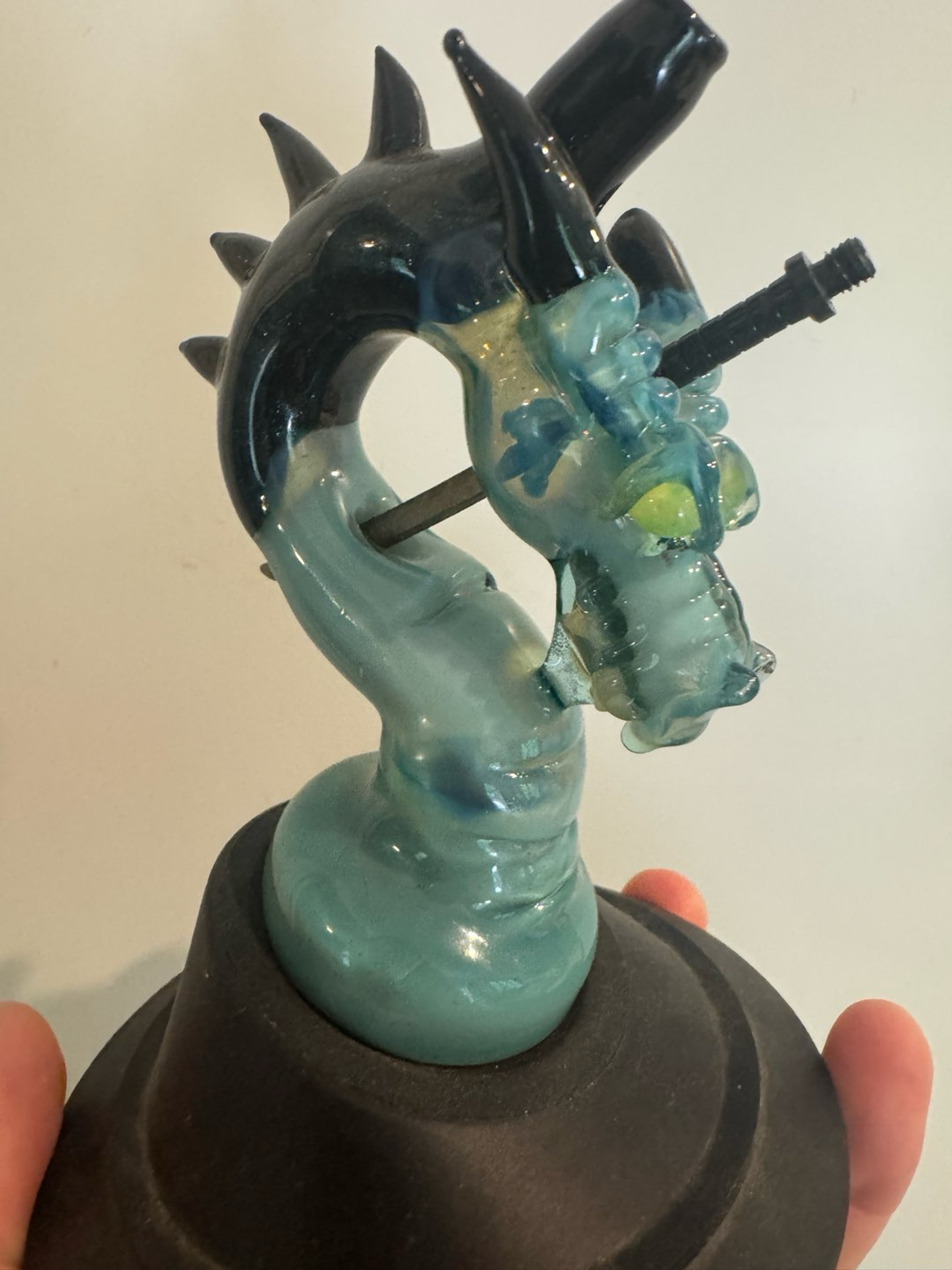 Preview pic of Puffco dry slayed dragon #1