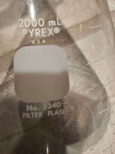 Preview pic of 2000 ml Pyrex