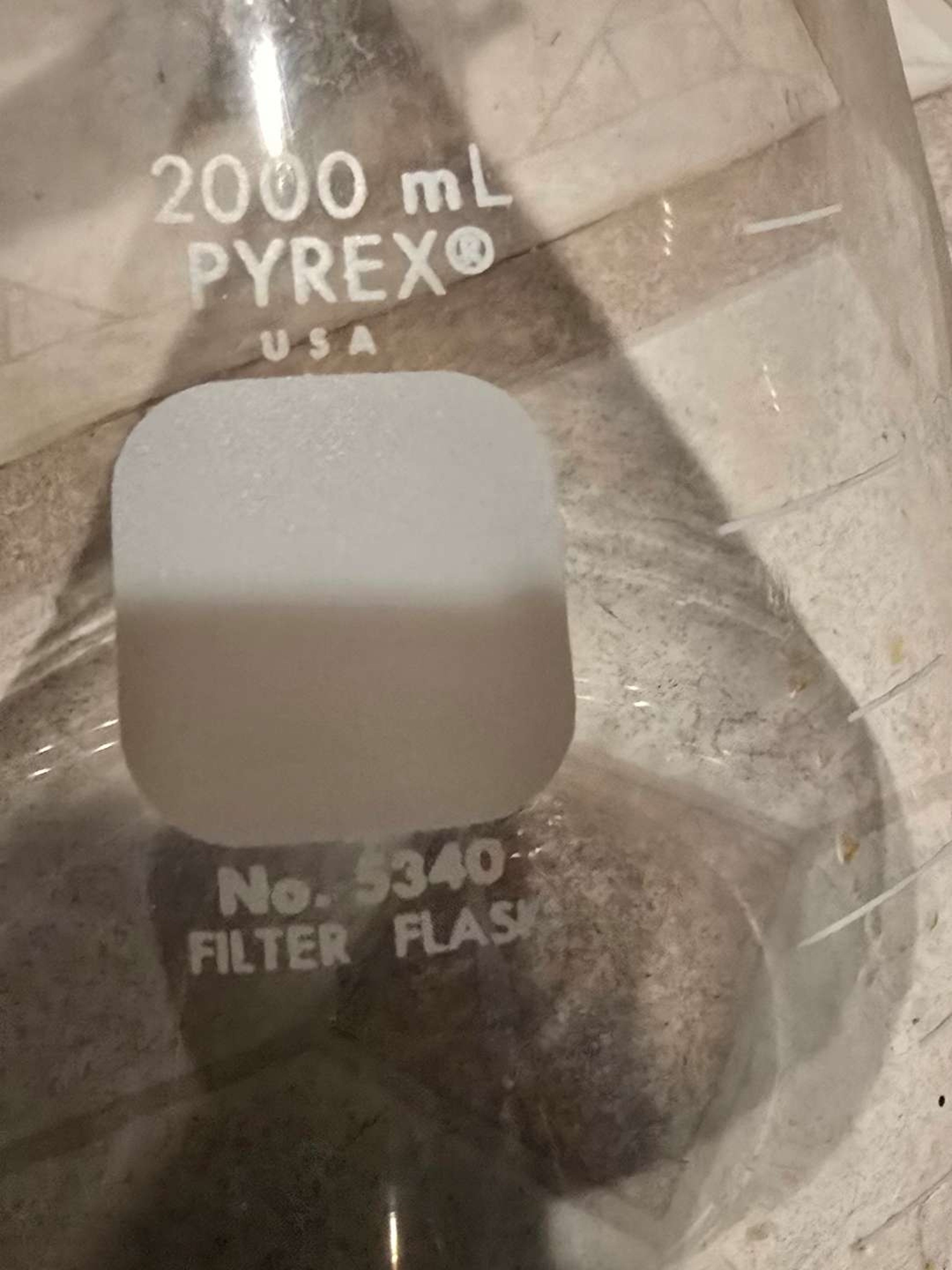 2000 ml Pyrex image 0