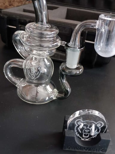 Preview pic of Bear Quartz Set