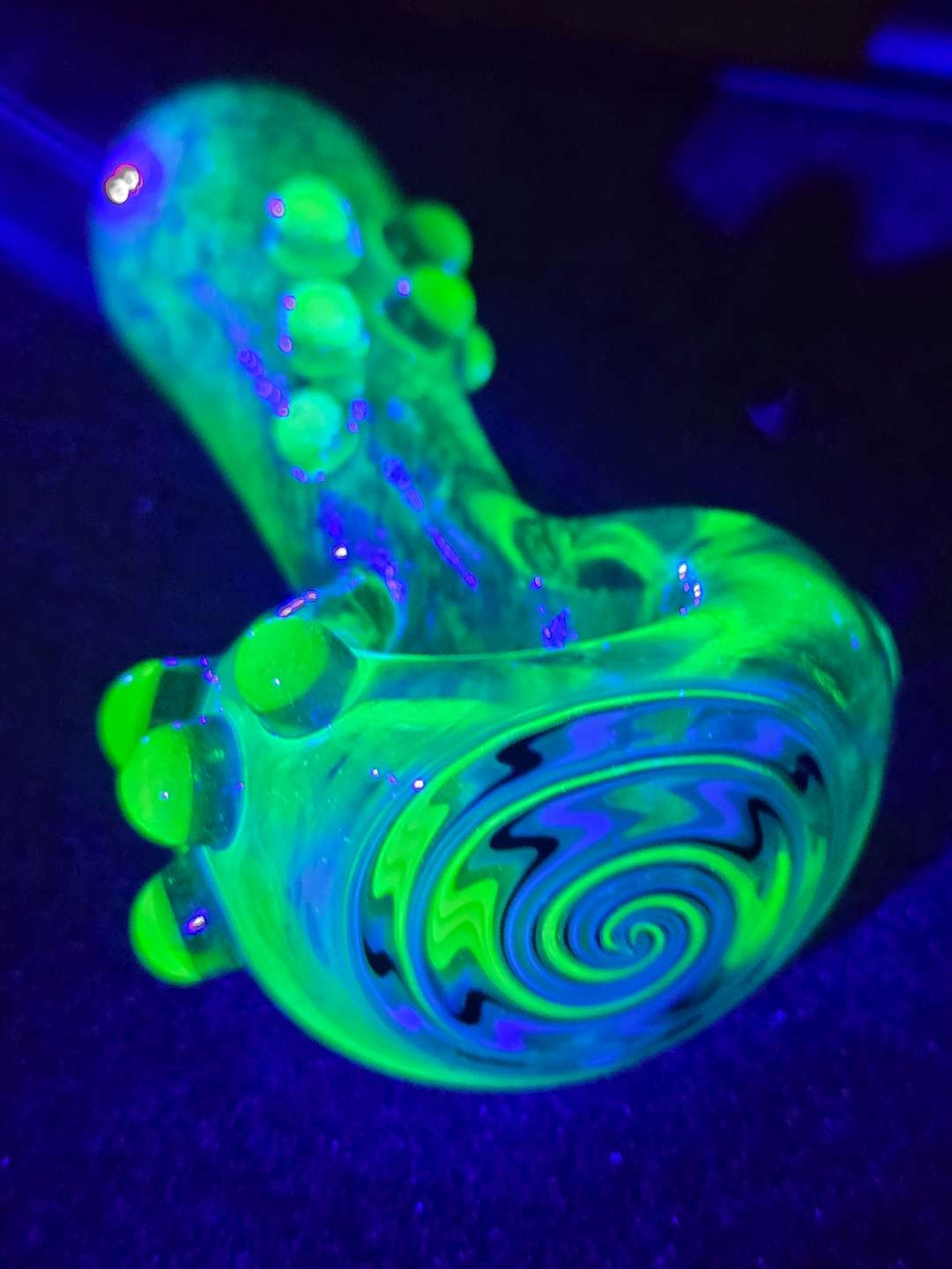 UV Reactive Glass Pipe image 0