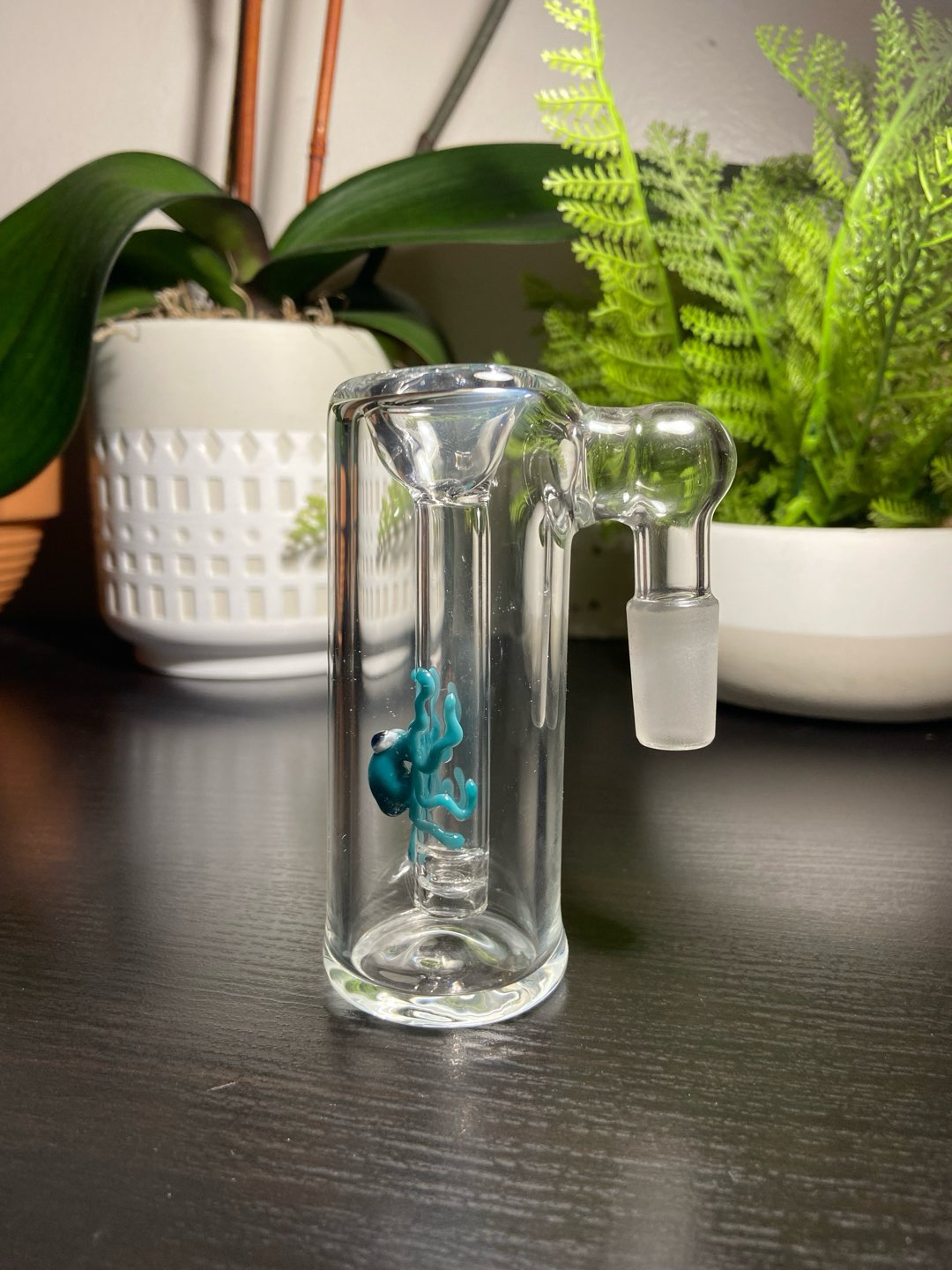 Preview pic of 14mm-90 degree Glass ash catcher Bowl Octopus
