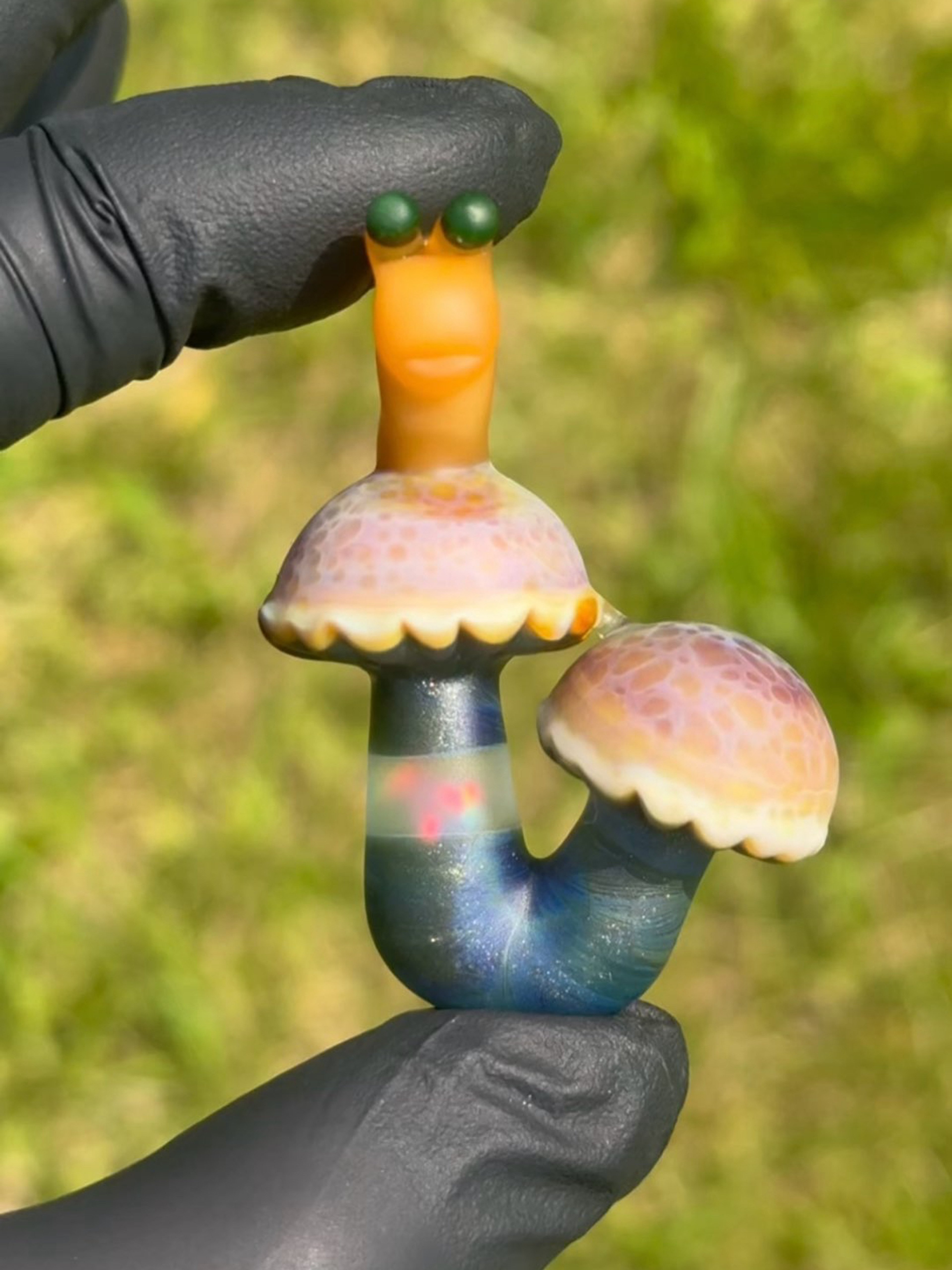 Preview pic of Mushroom traveler pendant
