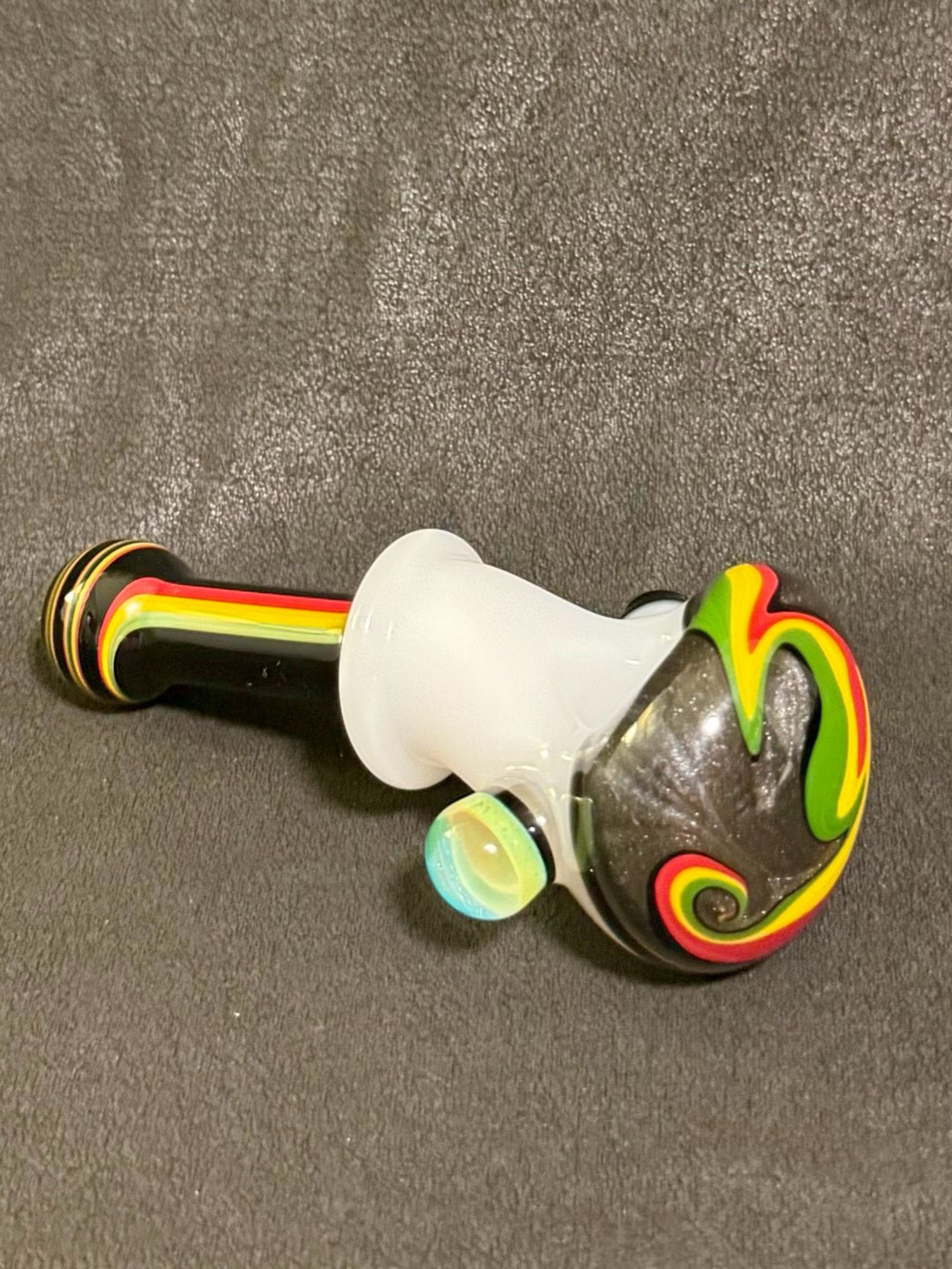Preview pic of NEW Amar glass hand pipe