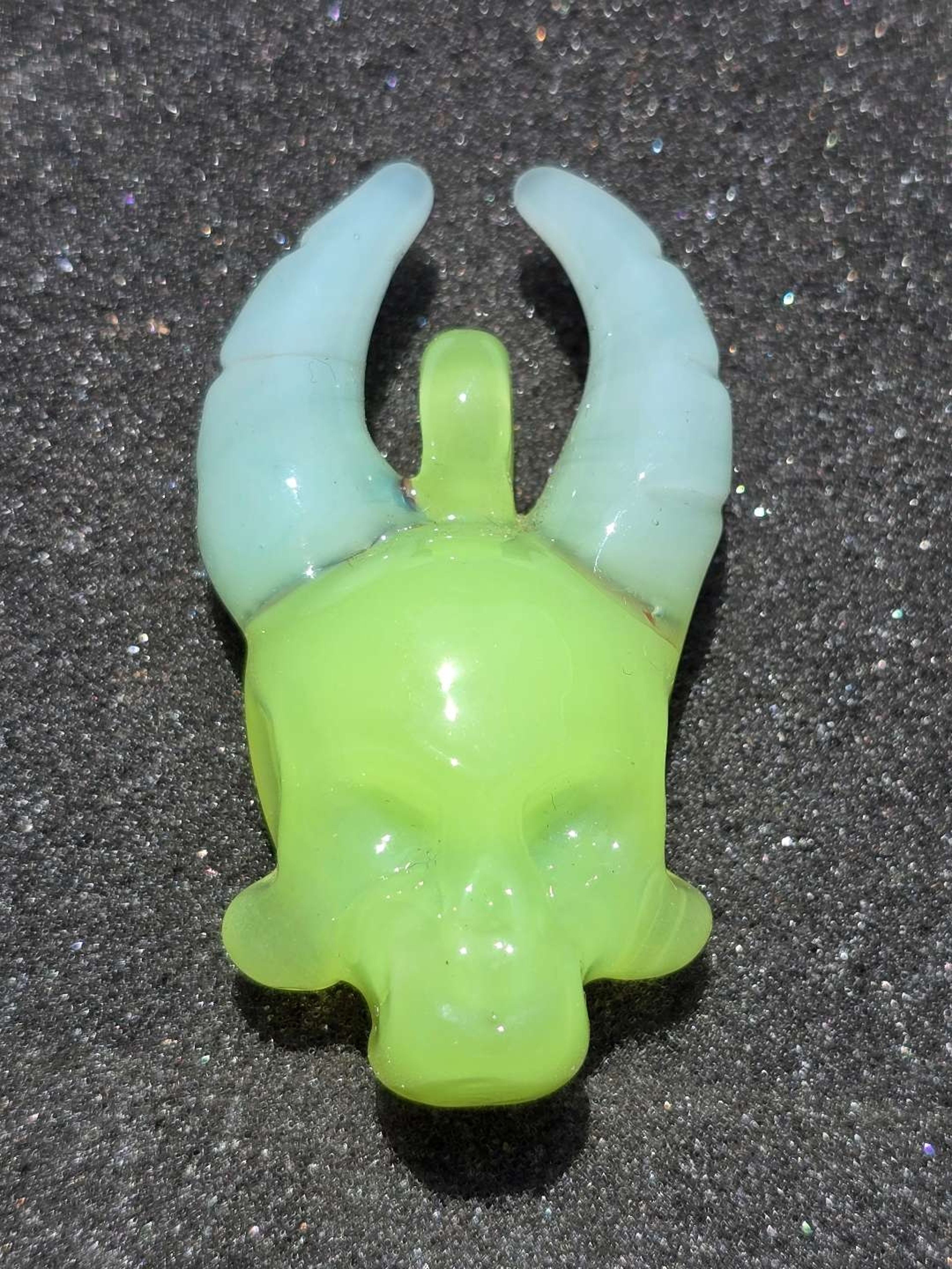 Preview pic of Antidote Skull With Horns Pendant