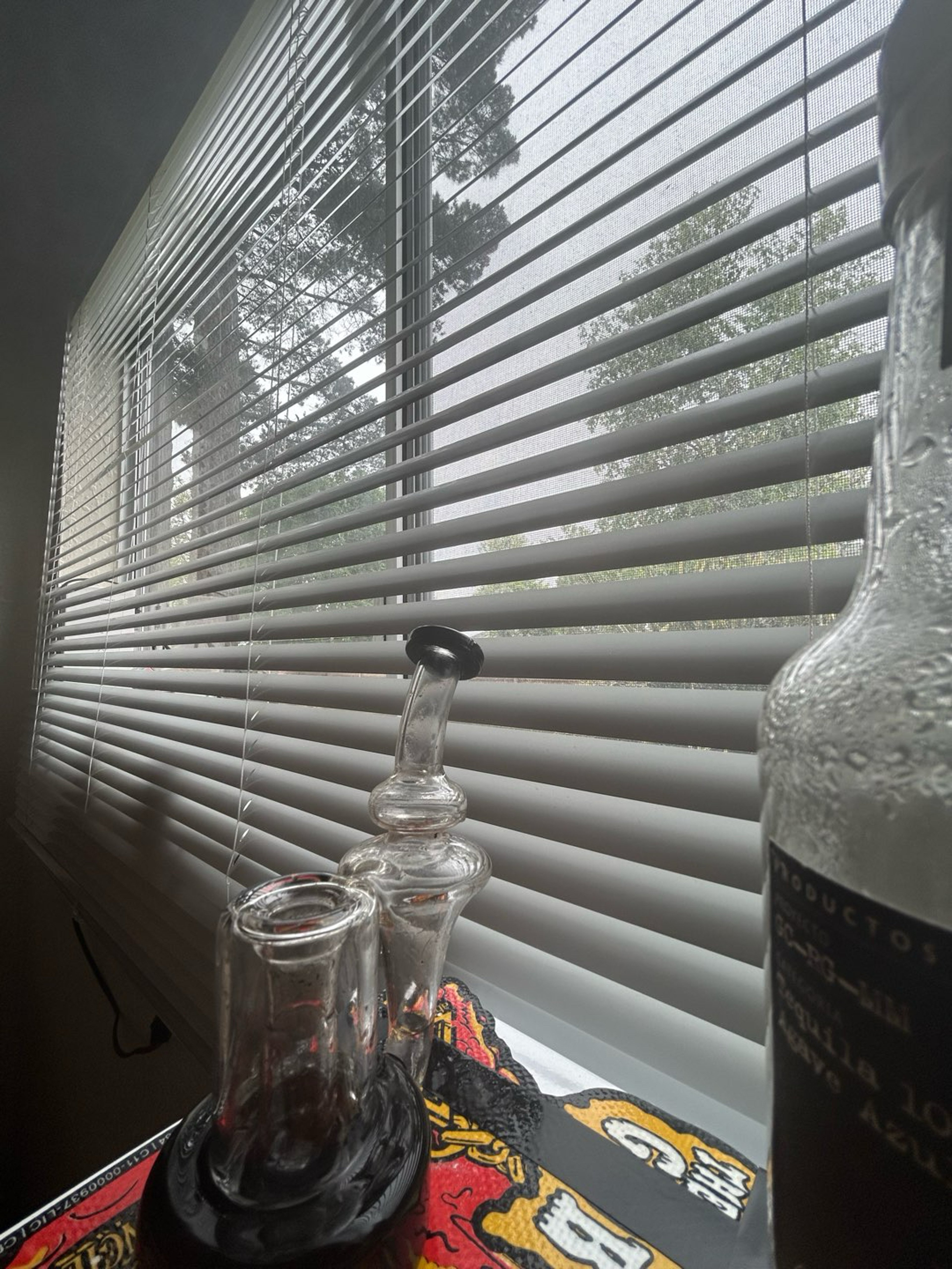 Preview pic of Perfect travel bong Tornado rig