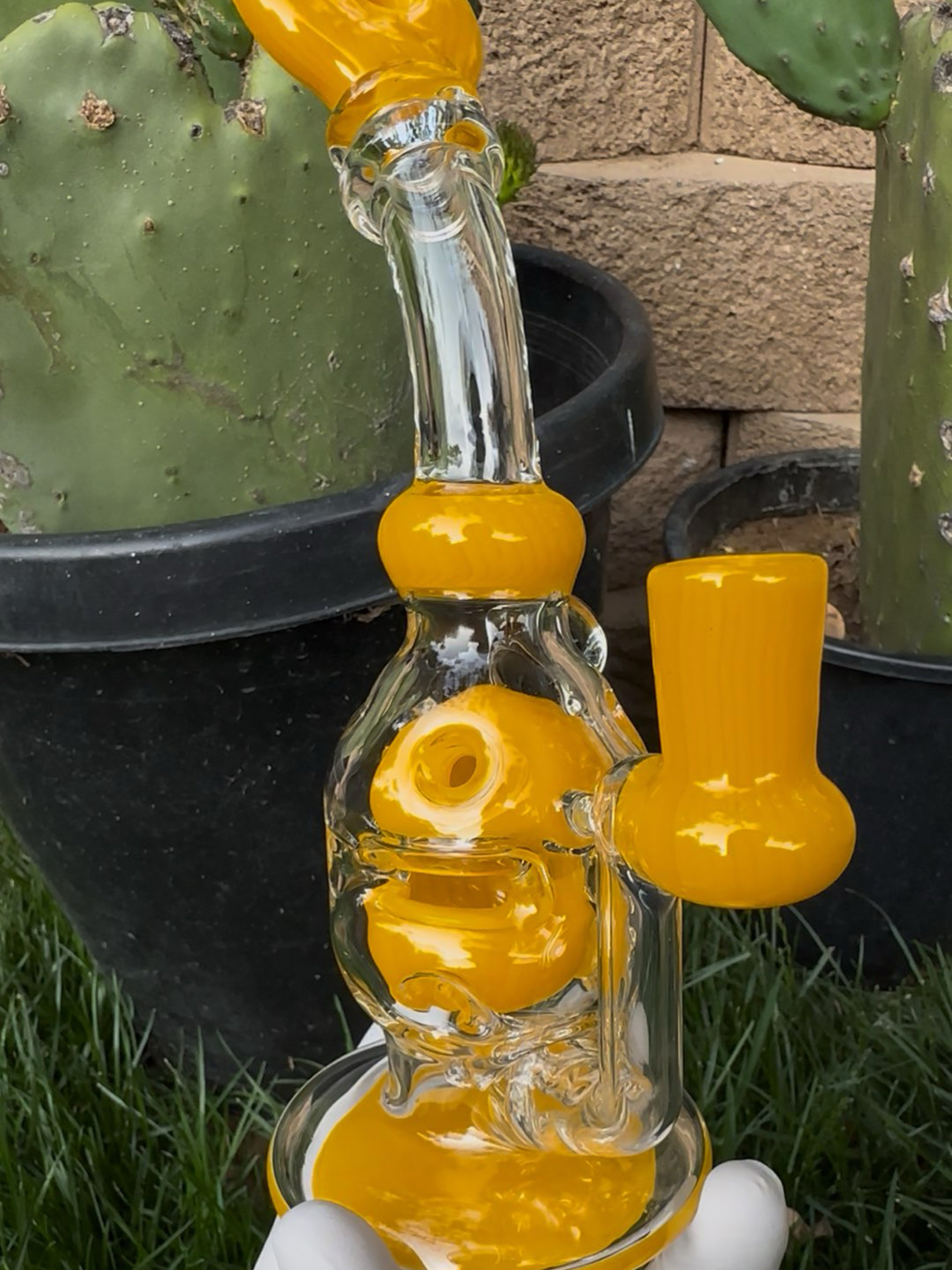 Preview pic of Augy glass