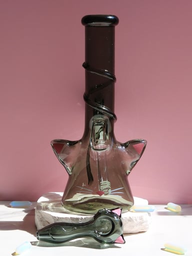 Preview pic of Cat bong and cat pipe