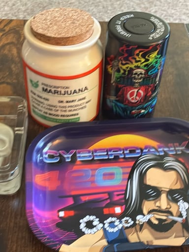 Preview pic of Smoke Accessories