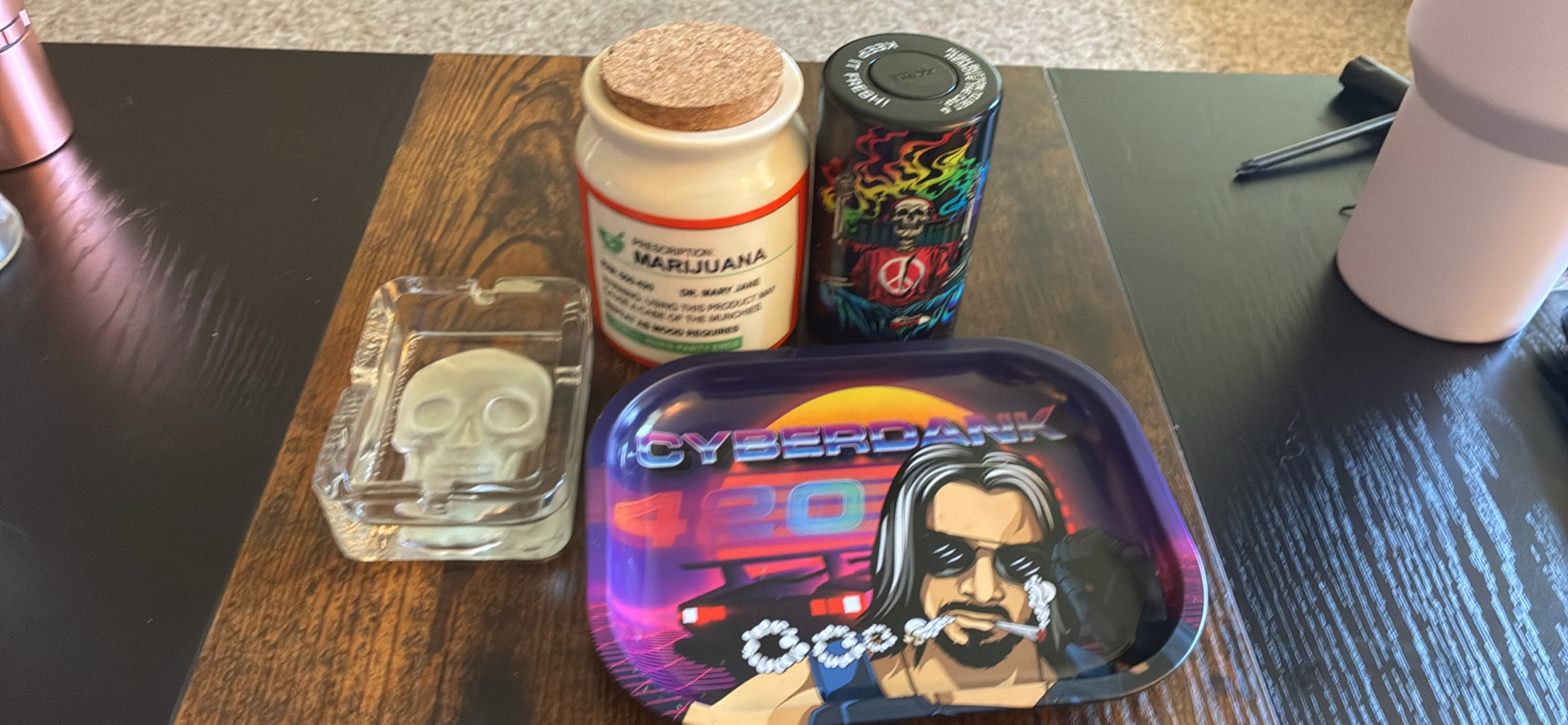 Smoke Accessories image 0