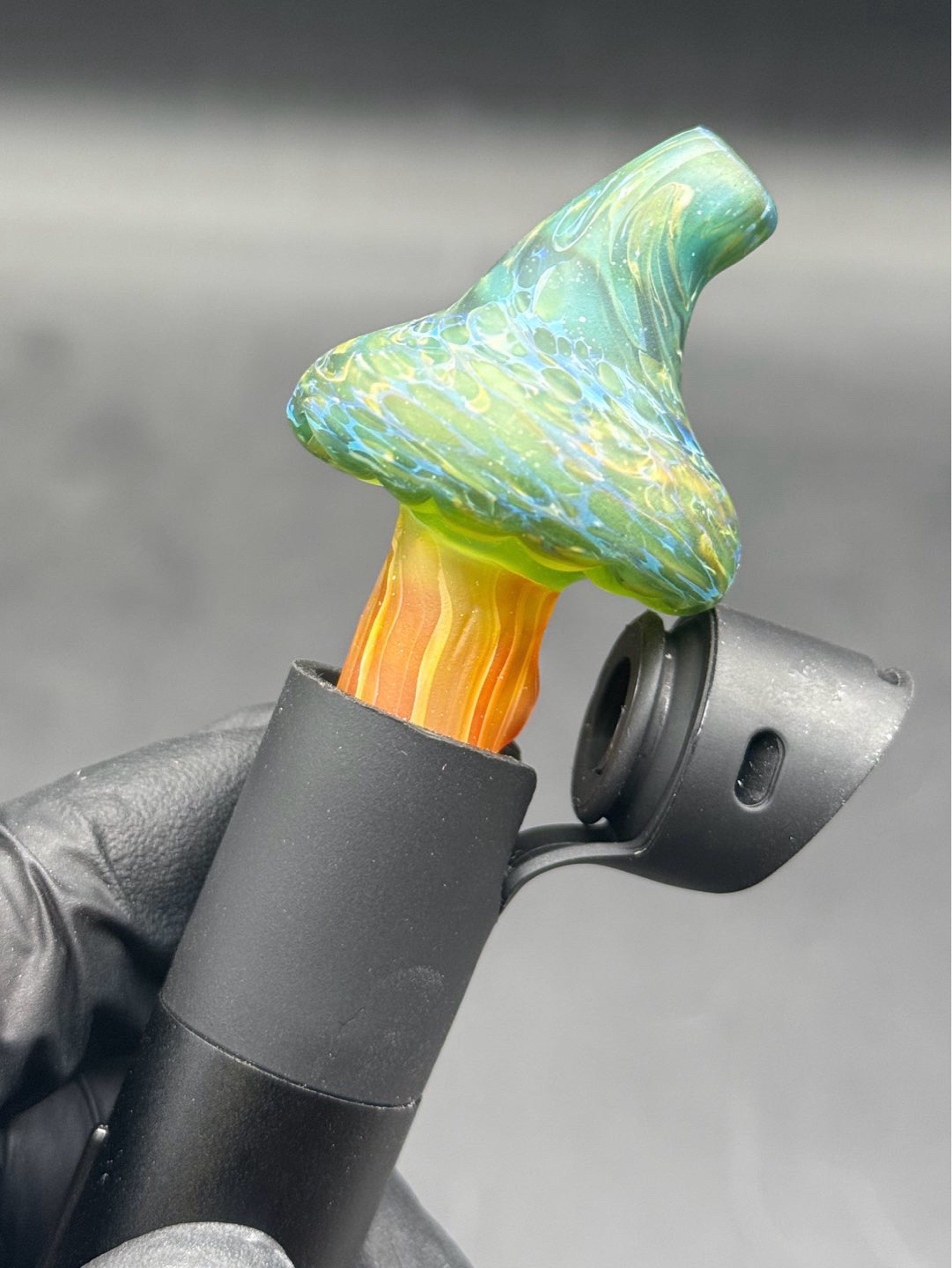 Preview pic of Mushroom pivot top