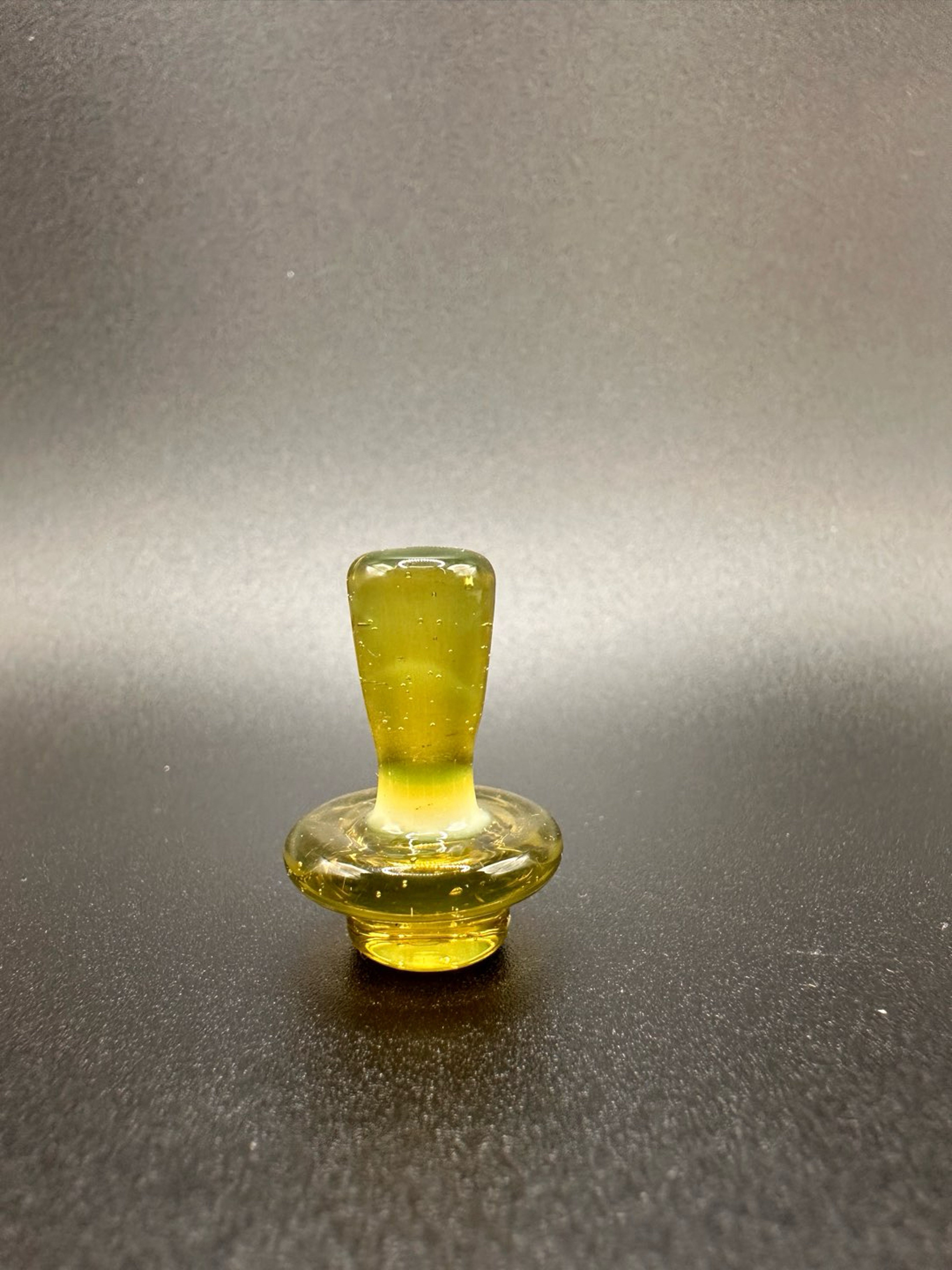 Preview pic of CFL green to pink yoshi Eros 4.0 whiz cap